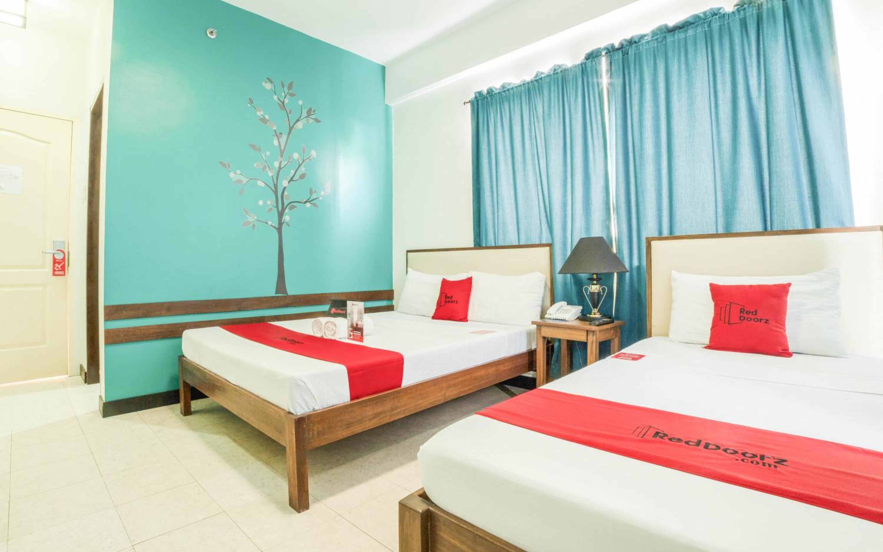 Deluxe Room - Photo 4