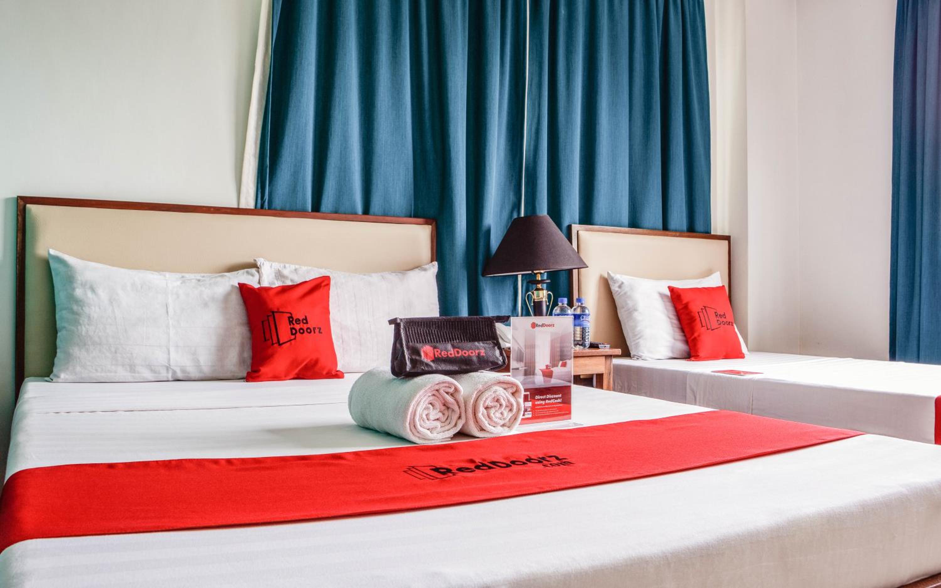 Deluxe Room - Photo 5