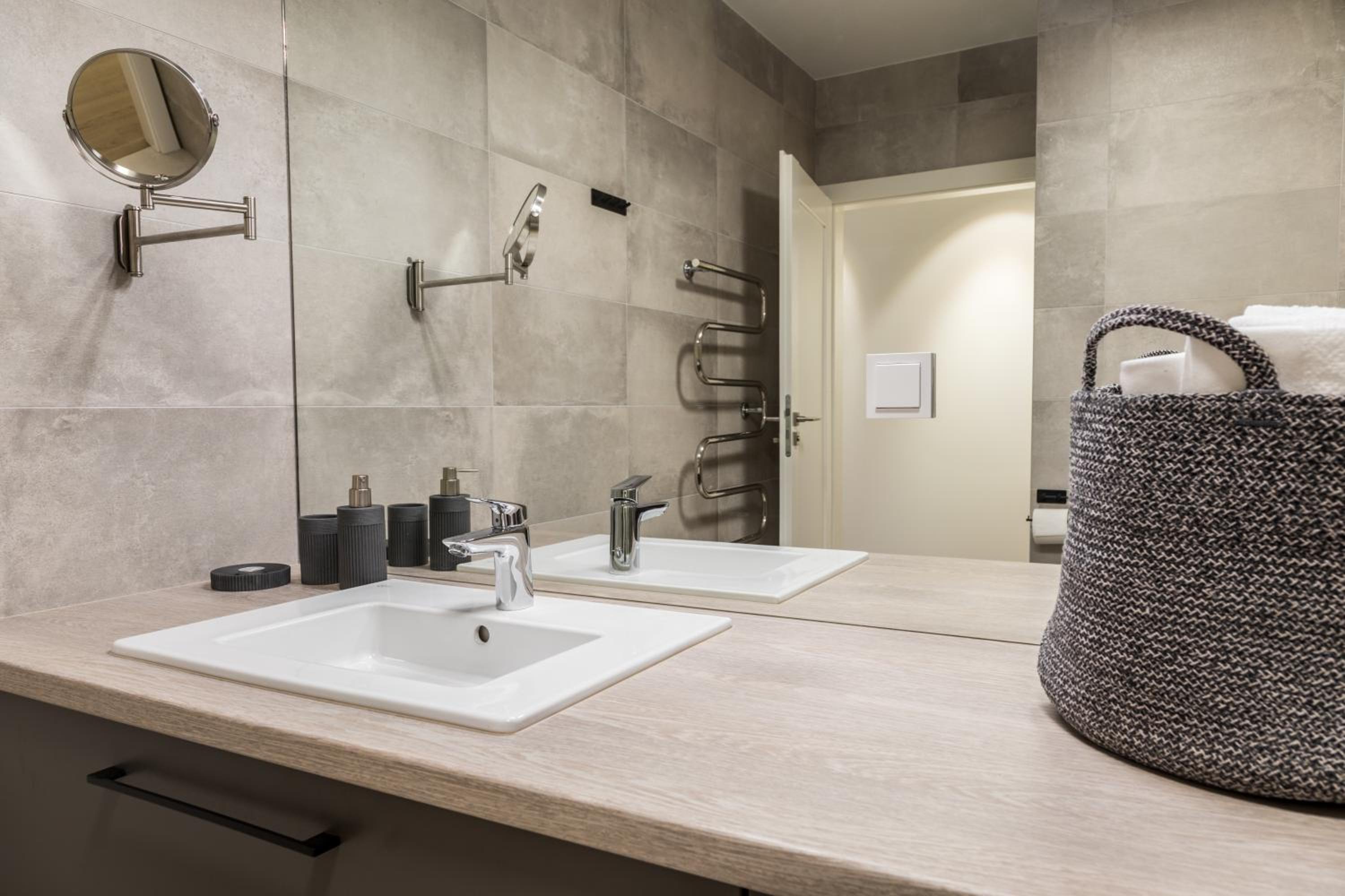 Superior Apartment