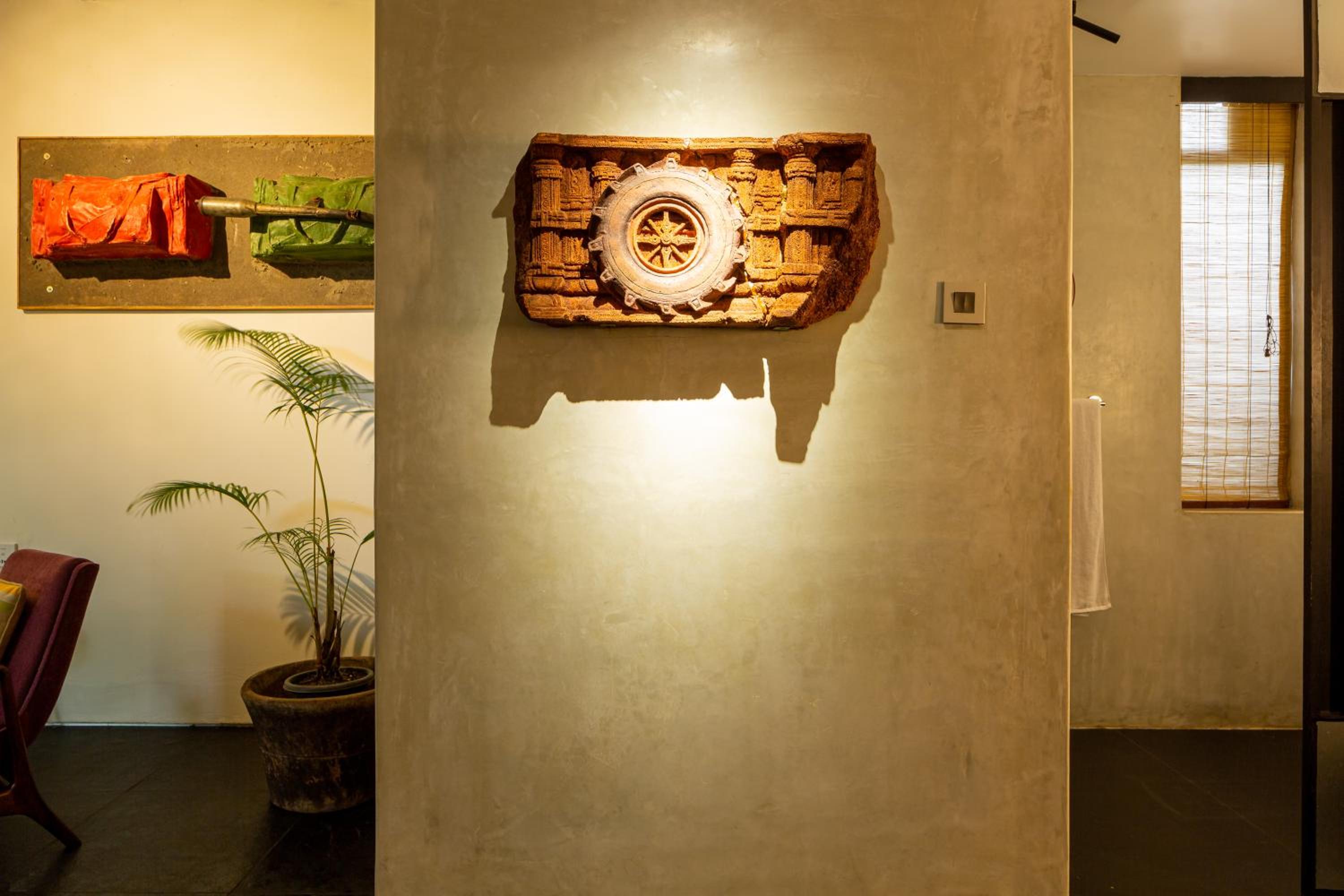 GALLERY 4 - Photo 3