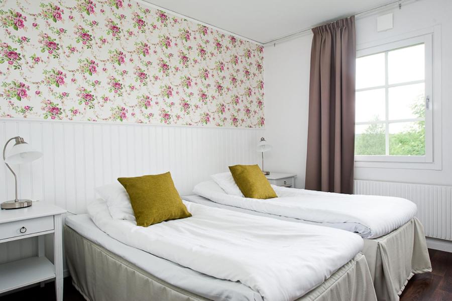 Double or Twin Room - Photo 1