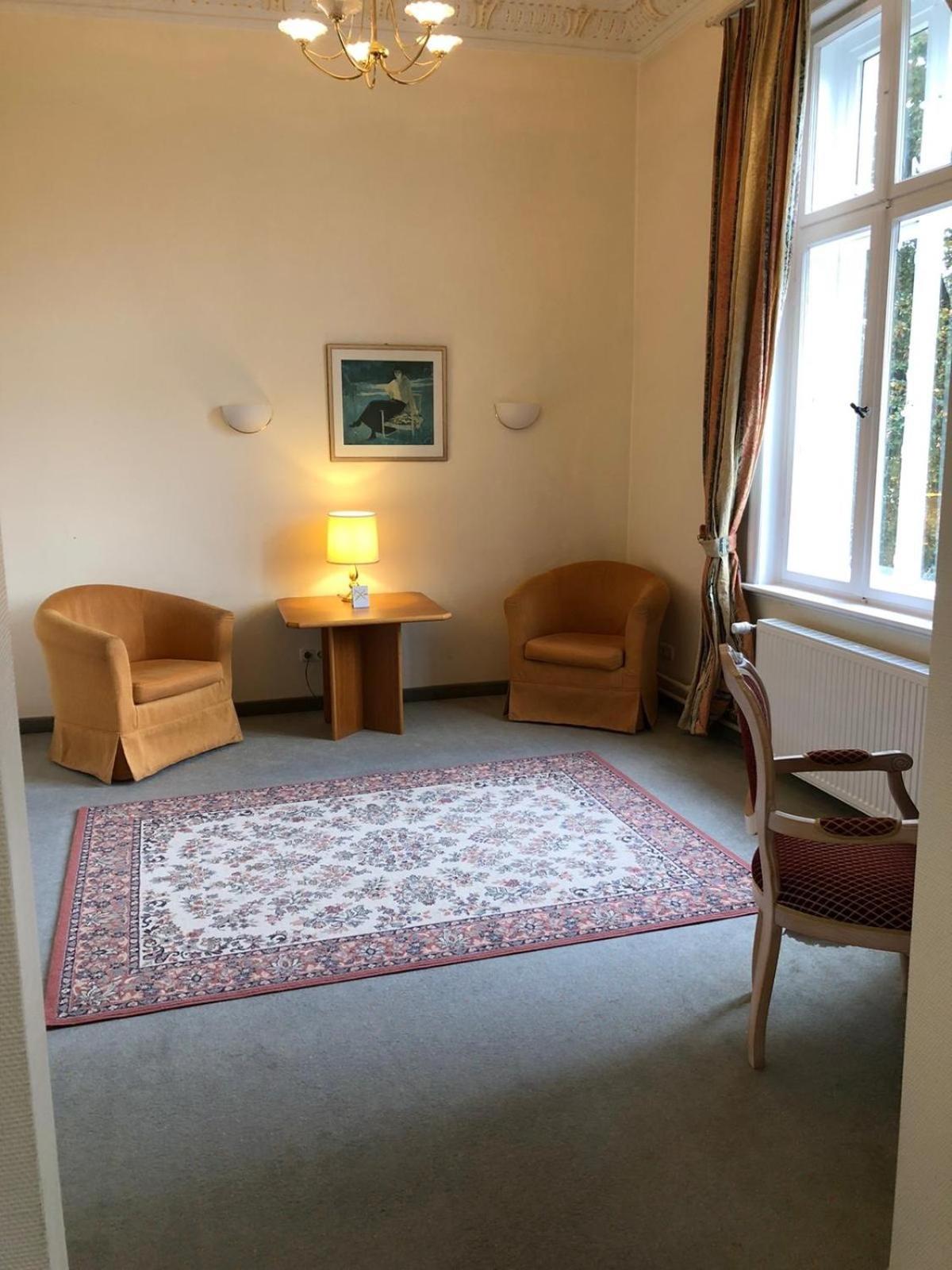 Family Room - Photo 14