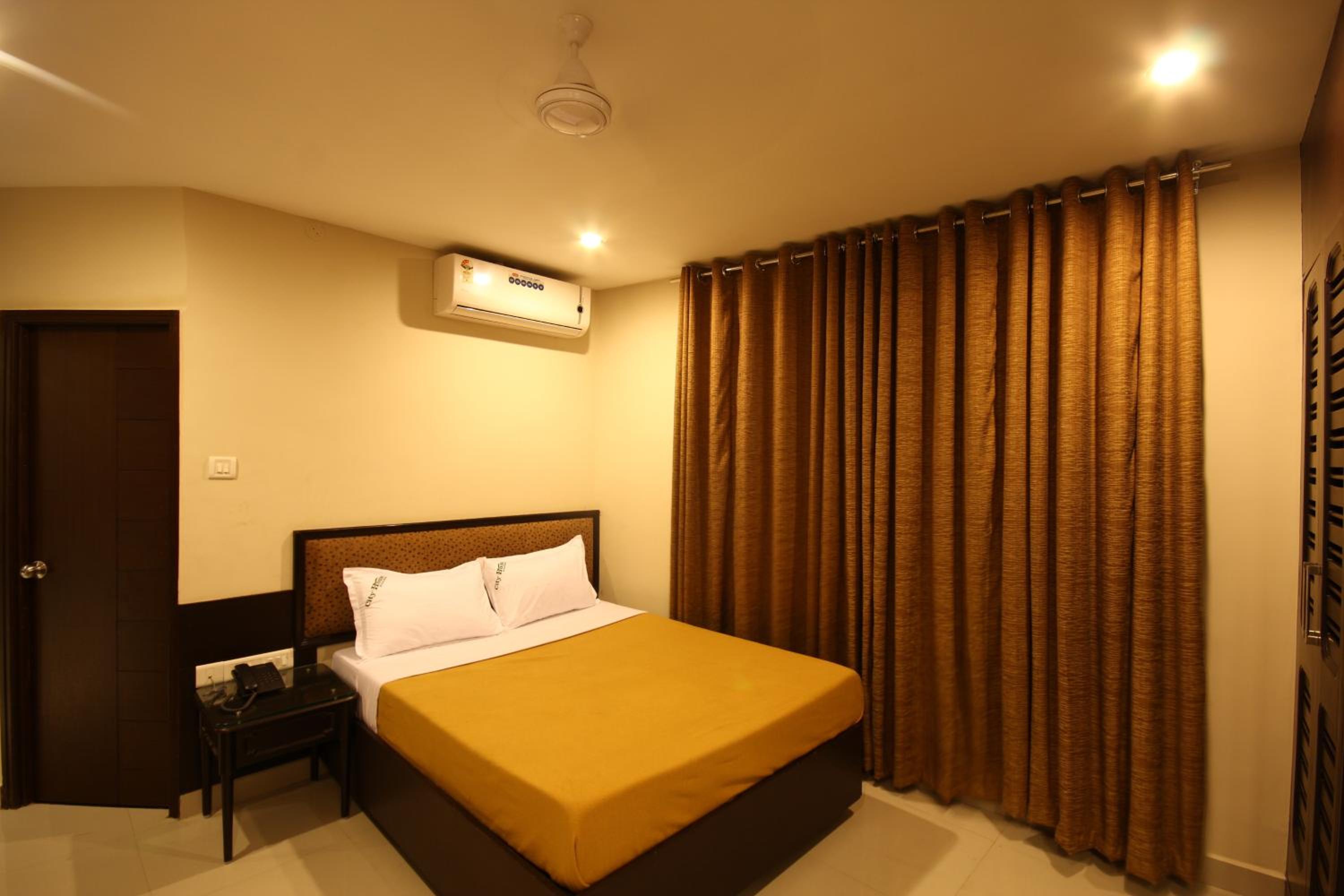 Deluxe Single Room