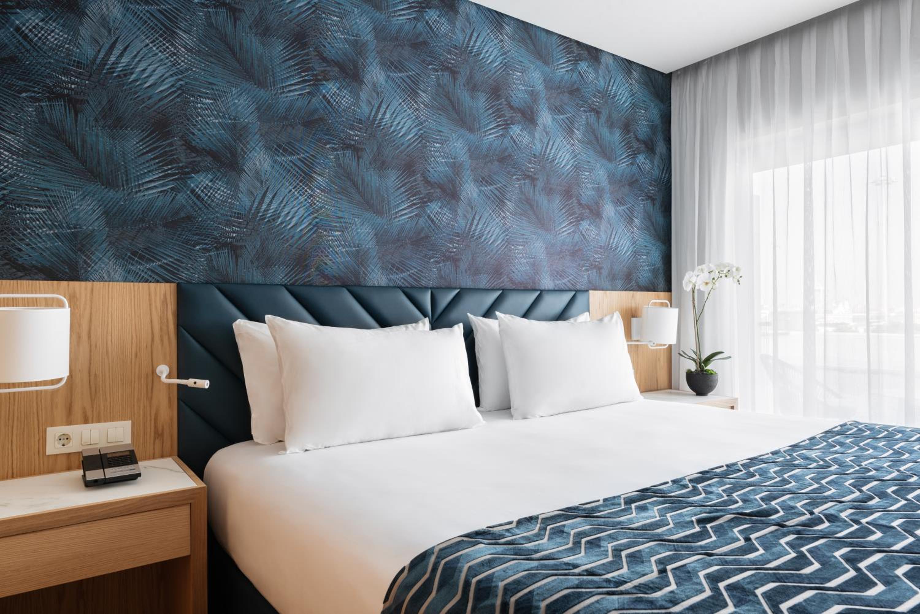 Double or Twin Room - Photo 5