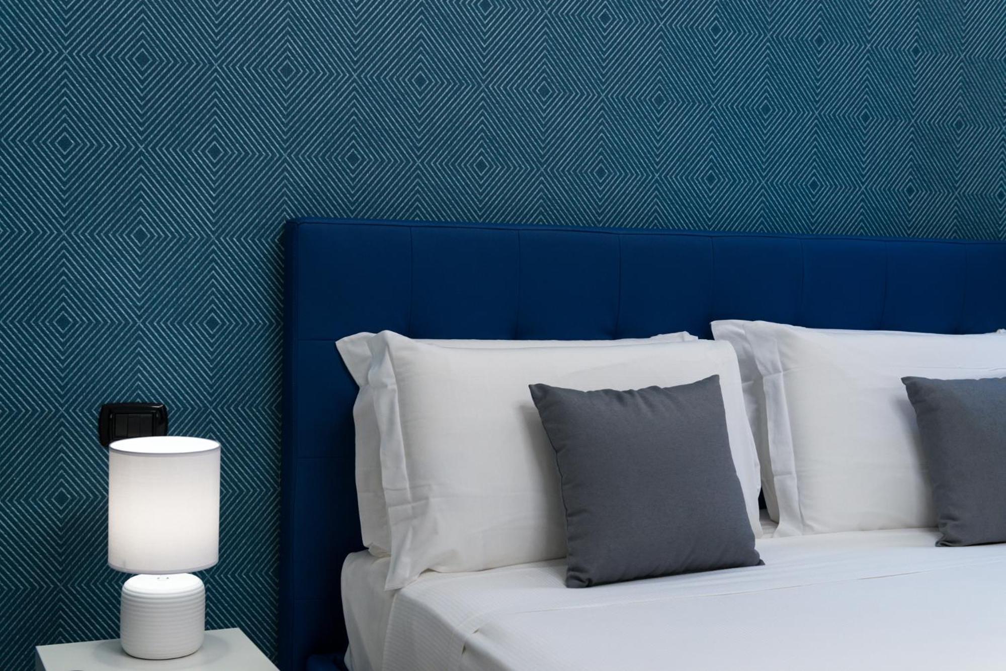 Deluxe Double Room With Extra Bed photo 3
