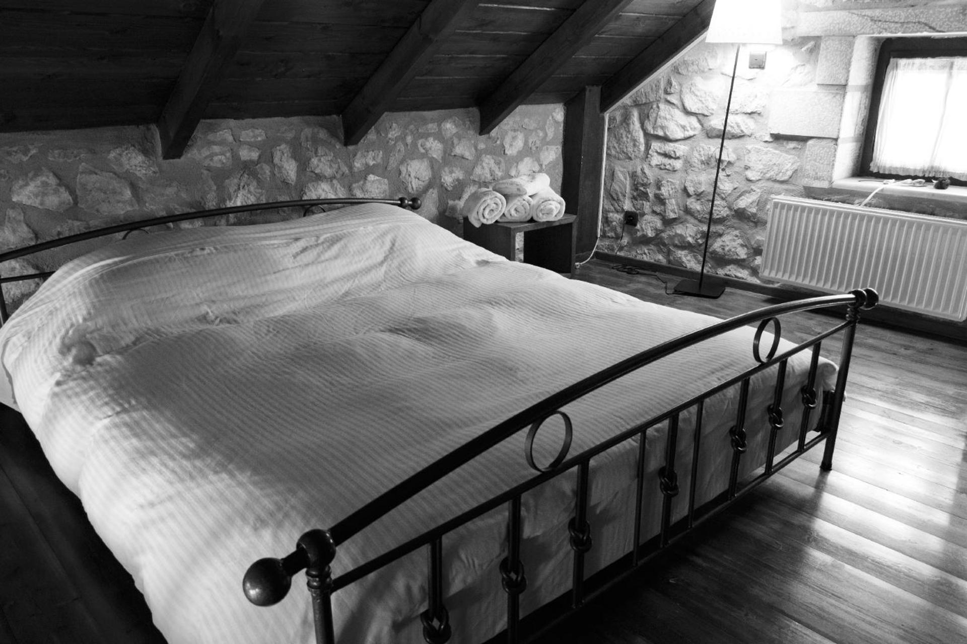 Suite with Mountain View - Photo 30