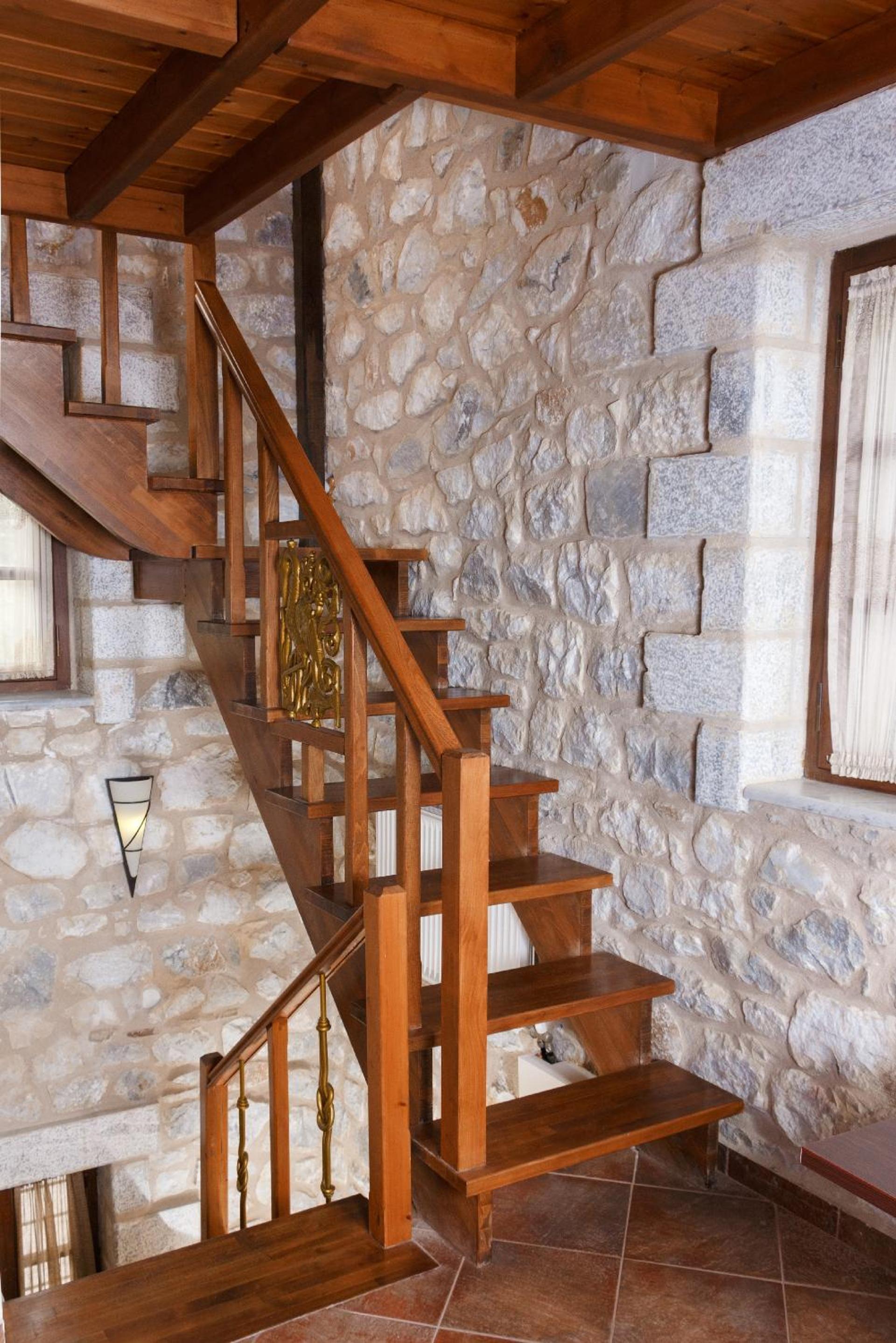 Suite with Mountain View - Photo 33