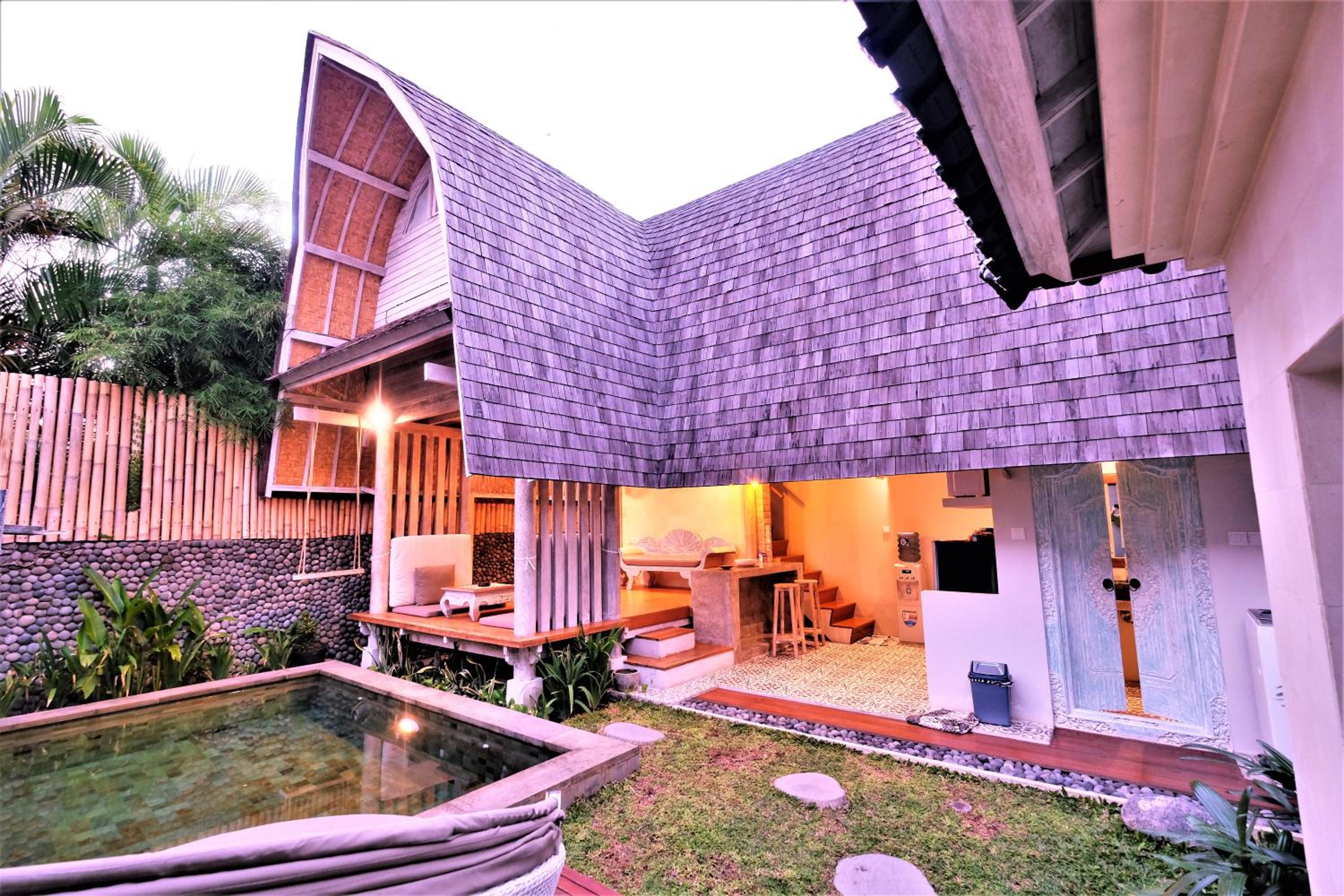 Villa with Private Pool - Photo 26