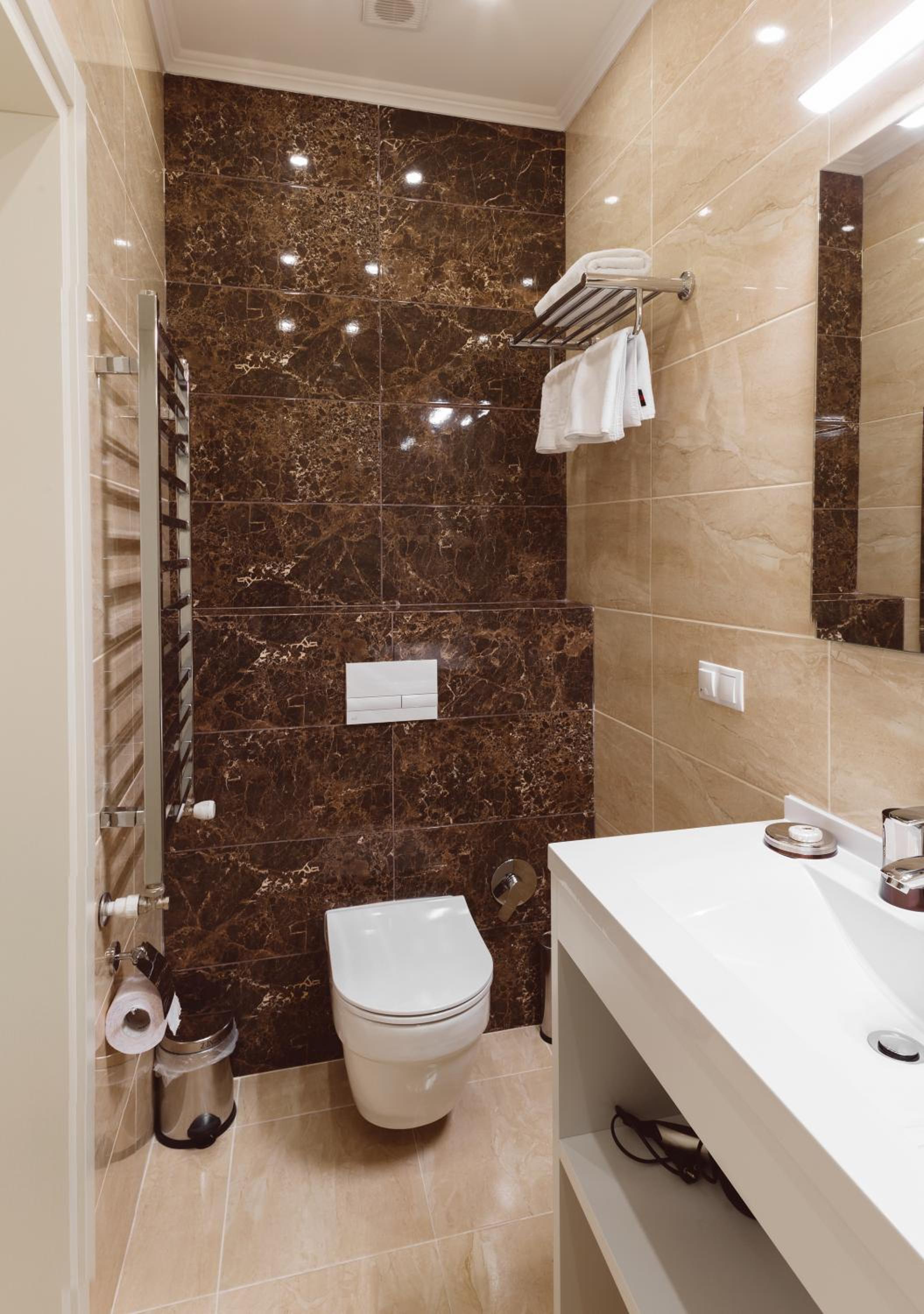 פמיליון אפרטהוטל קישינב — Double Room with Extra Bed