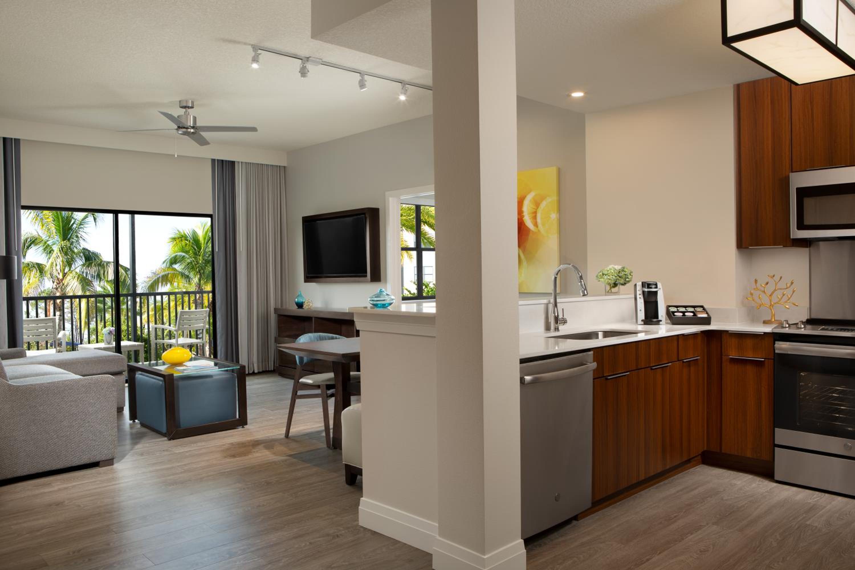 Two Bedroom Family Condo Resort View (Free Water Park Access) photo 1