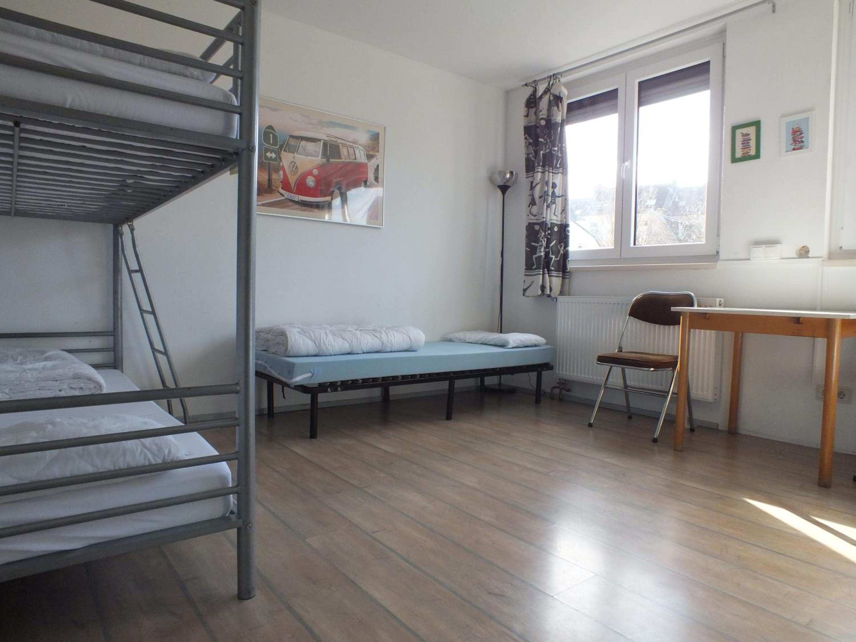 Bed in 4-Bed Mixed Dormitory Room photo 3