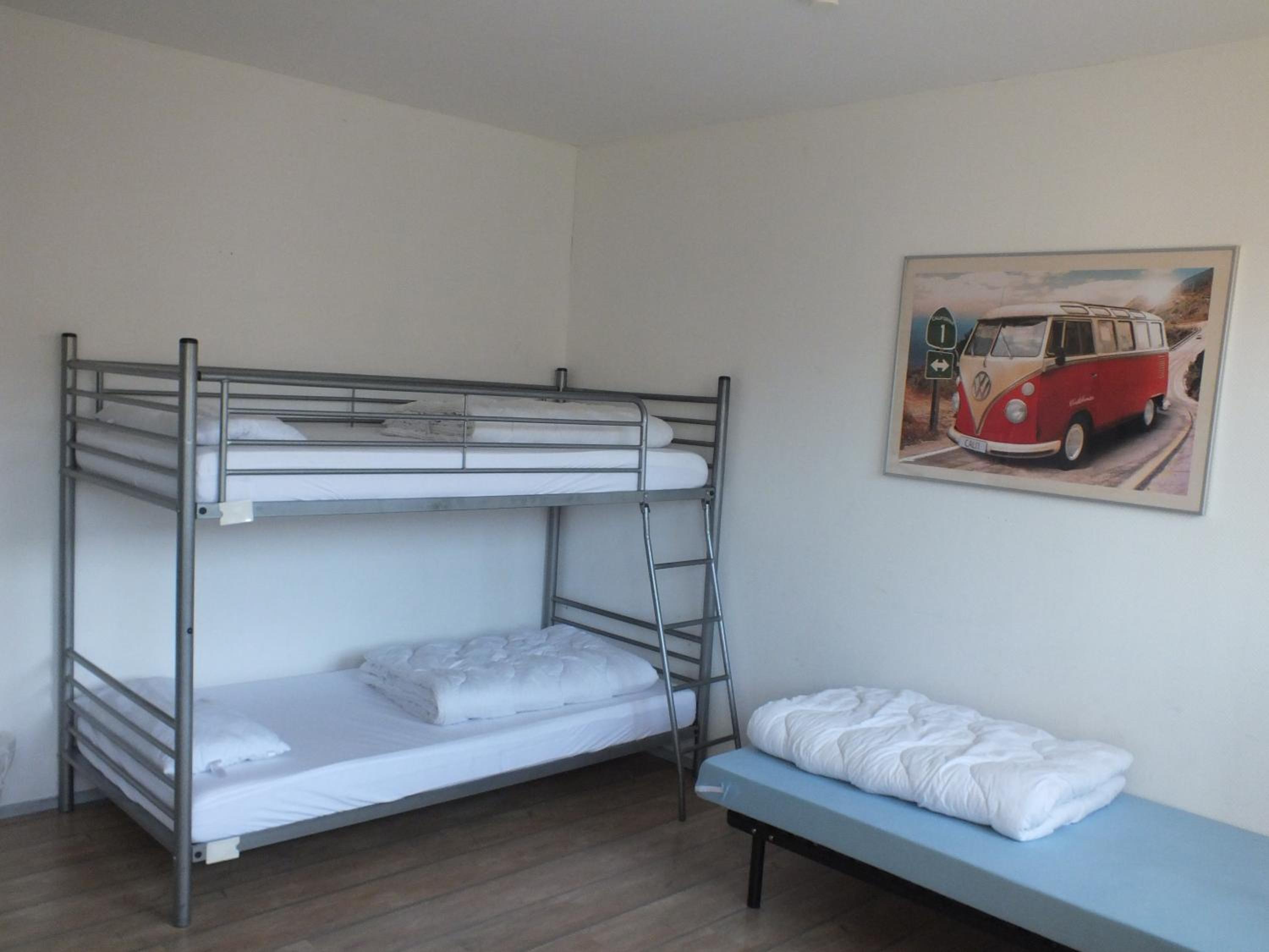 Bed in 4-Bed Mixed Dormitory Room photo 2