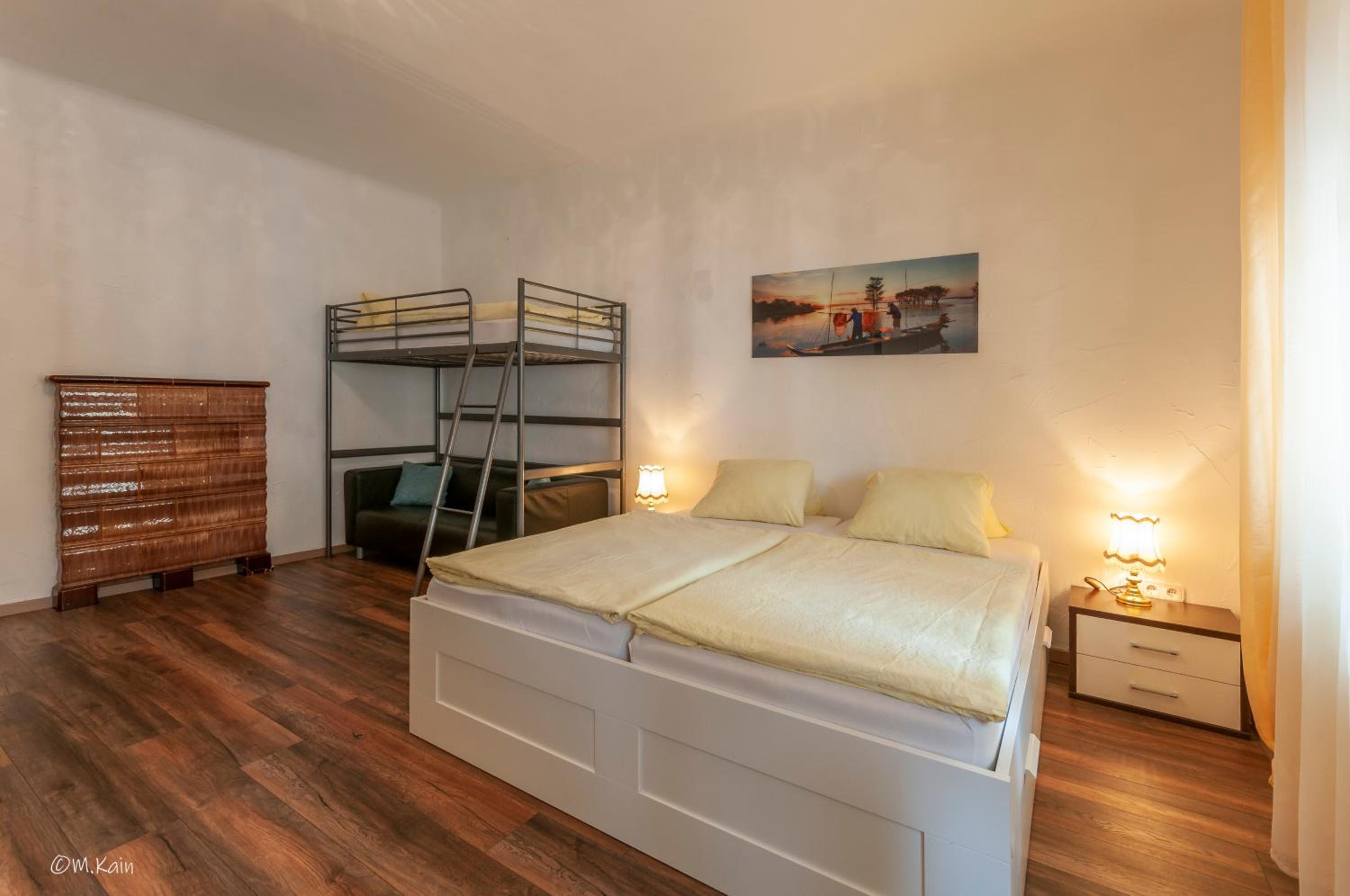 Two-Bedroom Apartment (8 Adults) - Photo 10