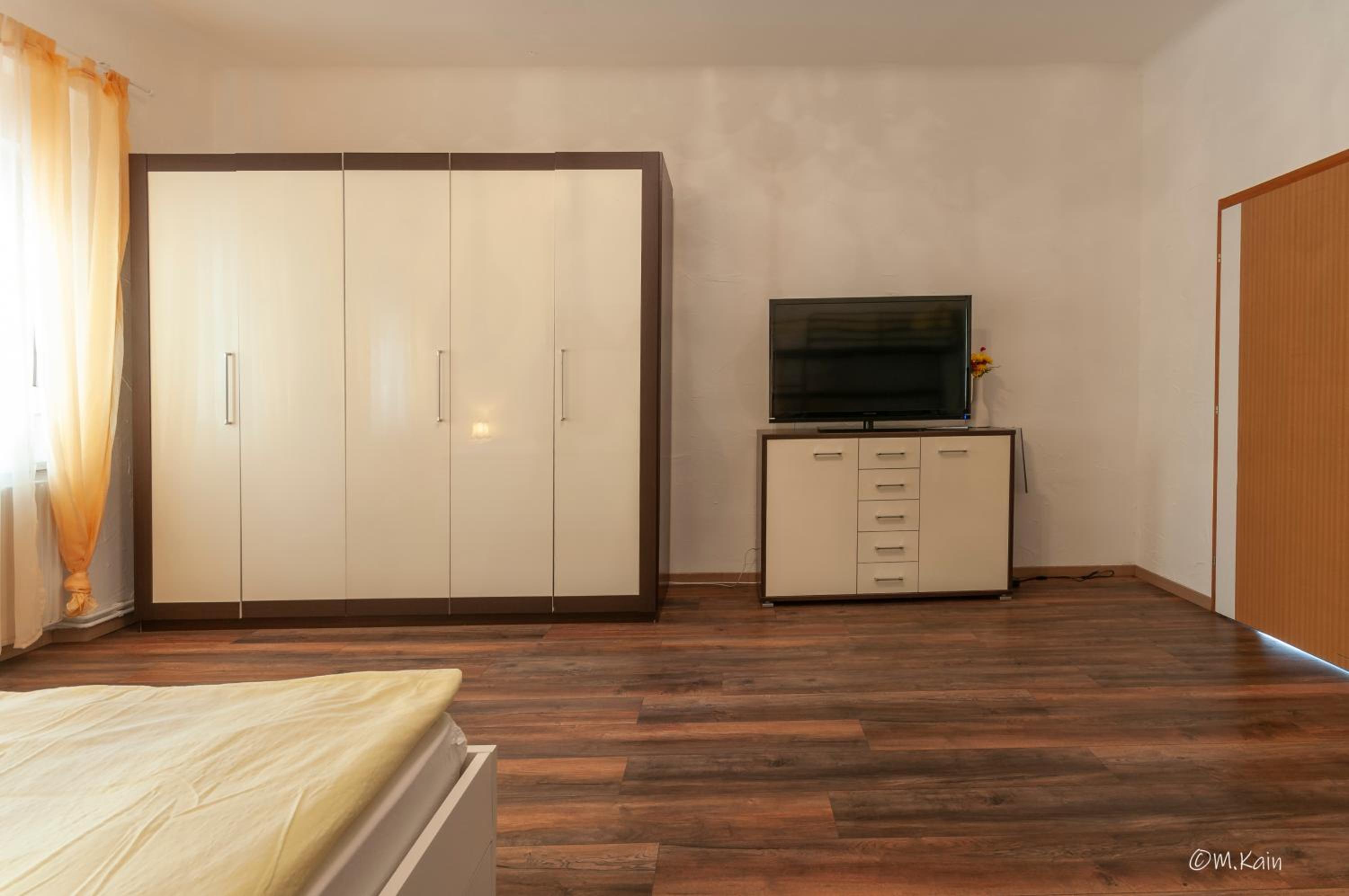 Two-Bedroom Apartment (8 Adults) - Photo 1