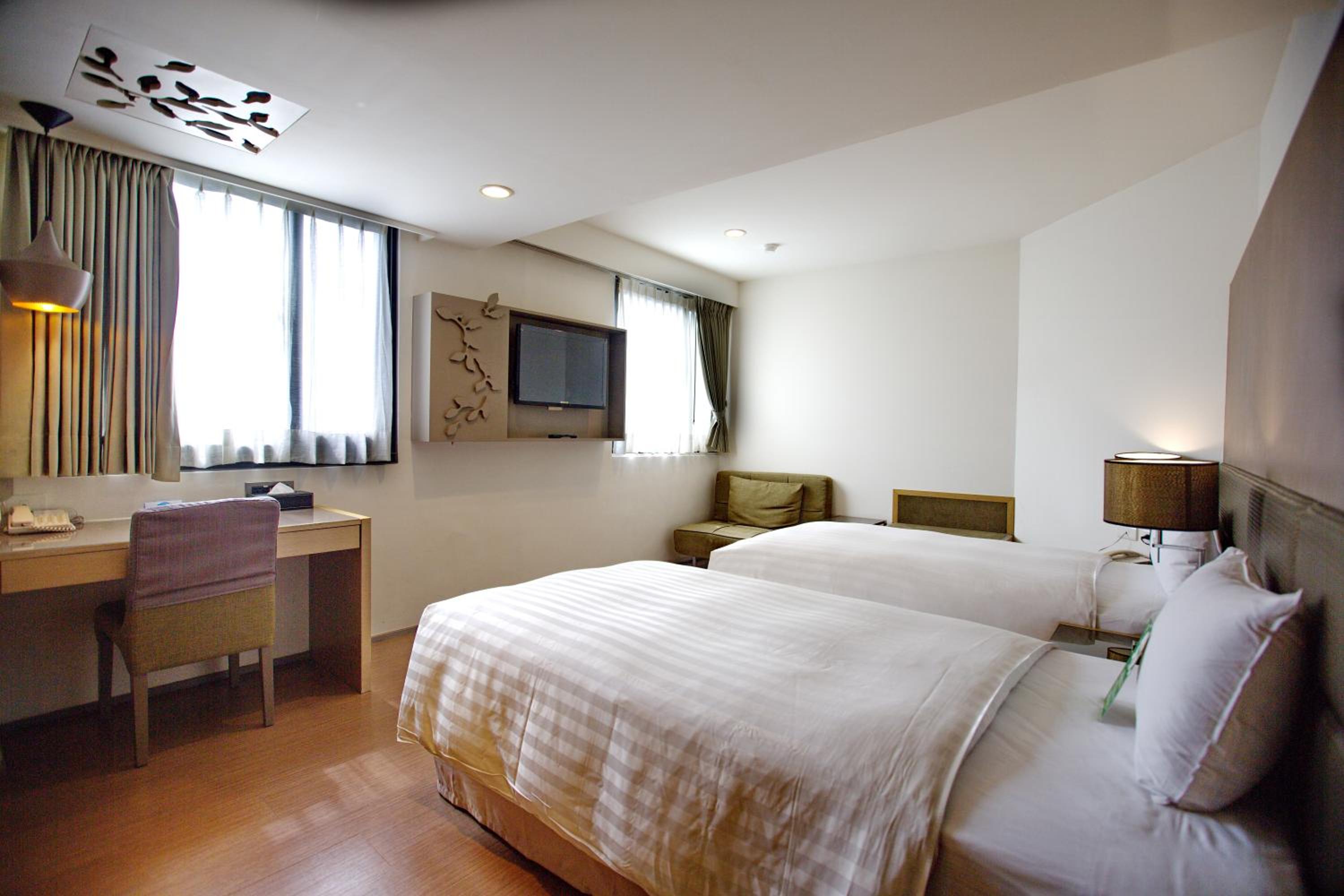 Standard Twin Room photo 3