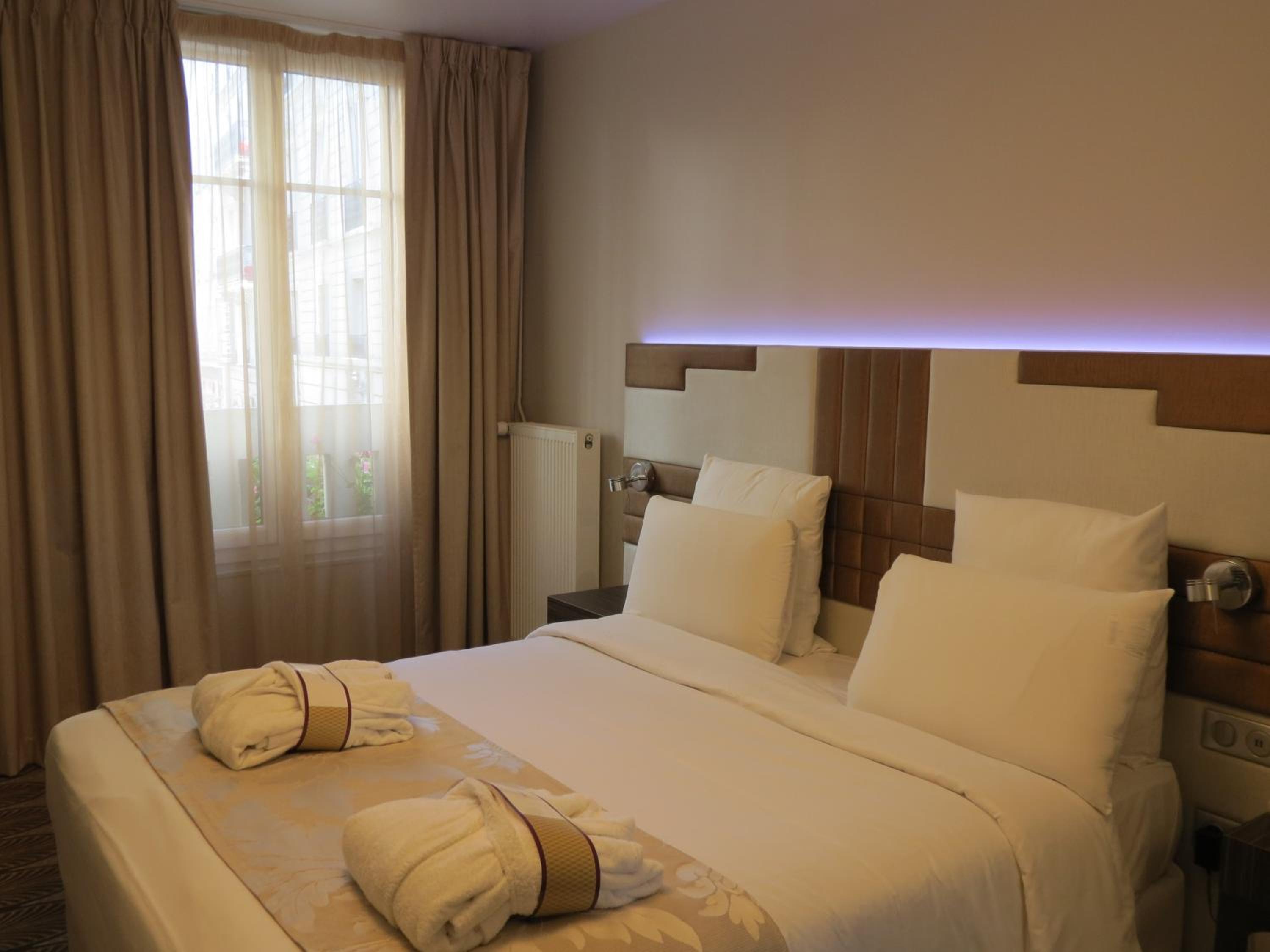 Privilege Room with Double Bed photo 3