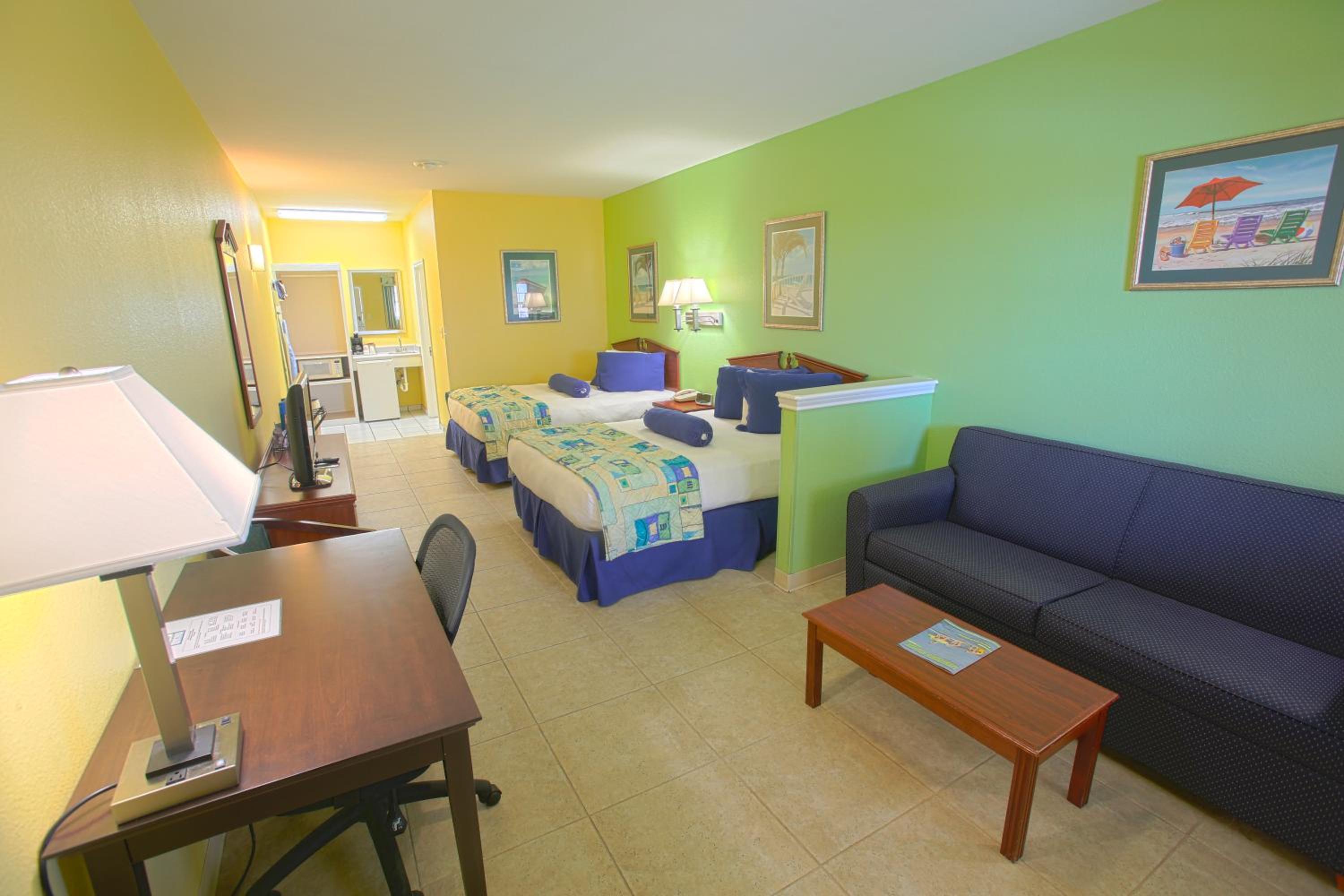2 Queen Standard Suite - 2nd Floor - Photo 1