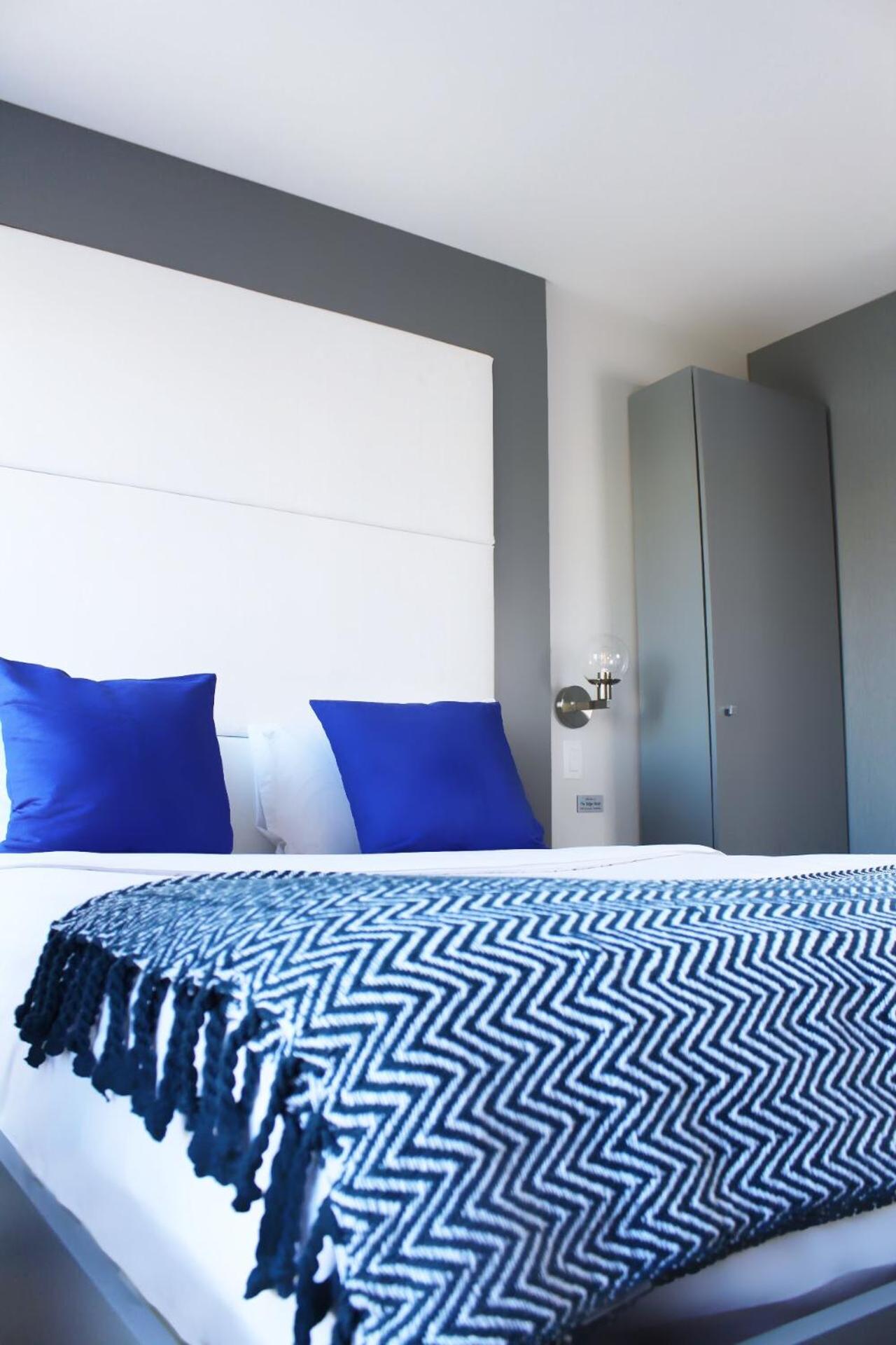 Standard King Room photo 2