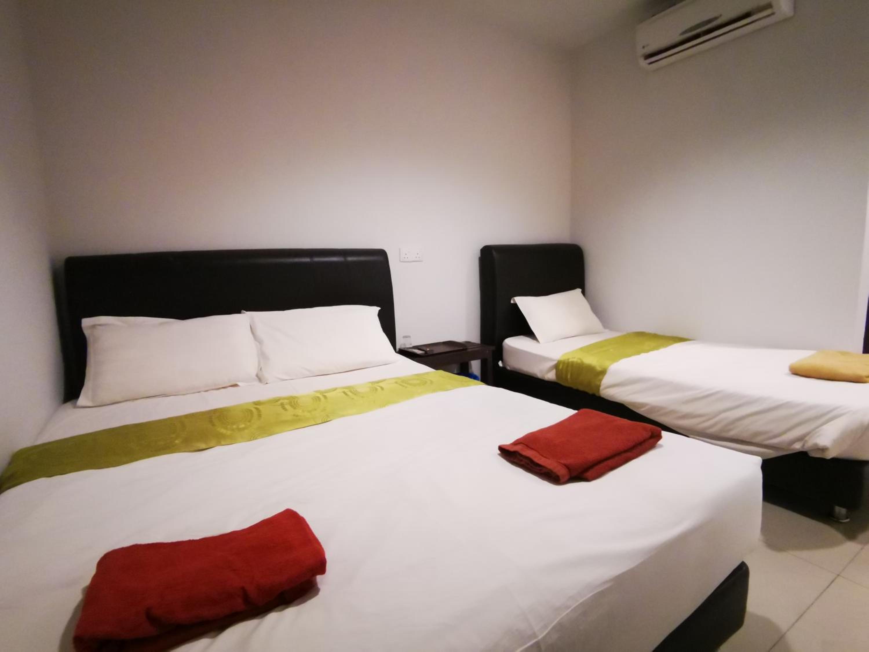 Deluxe Triple Room photo 3