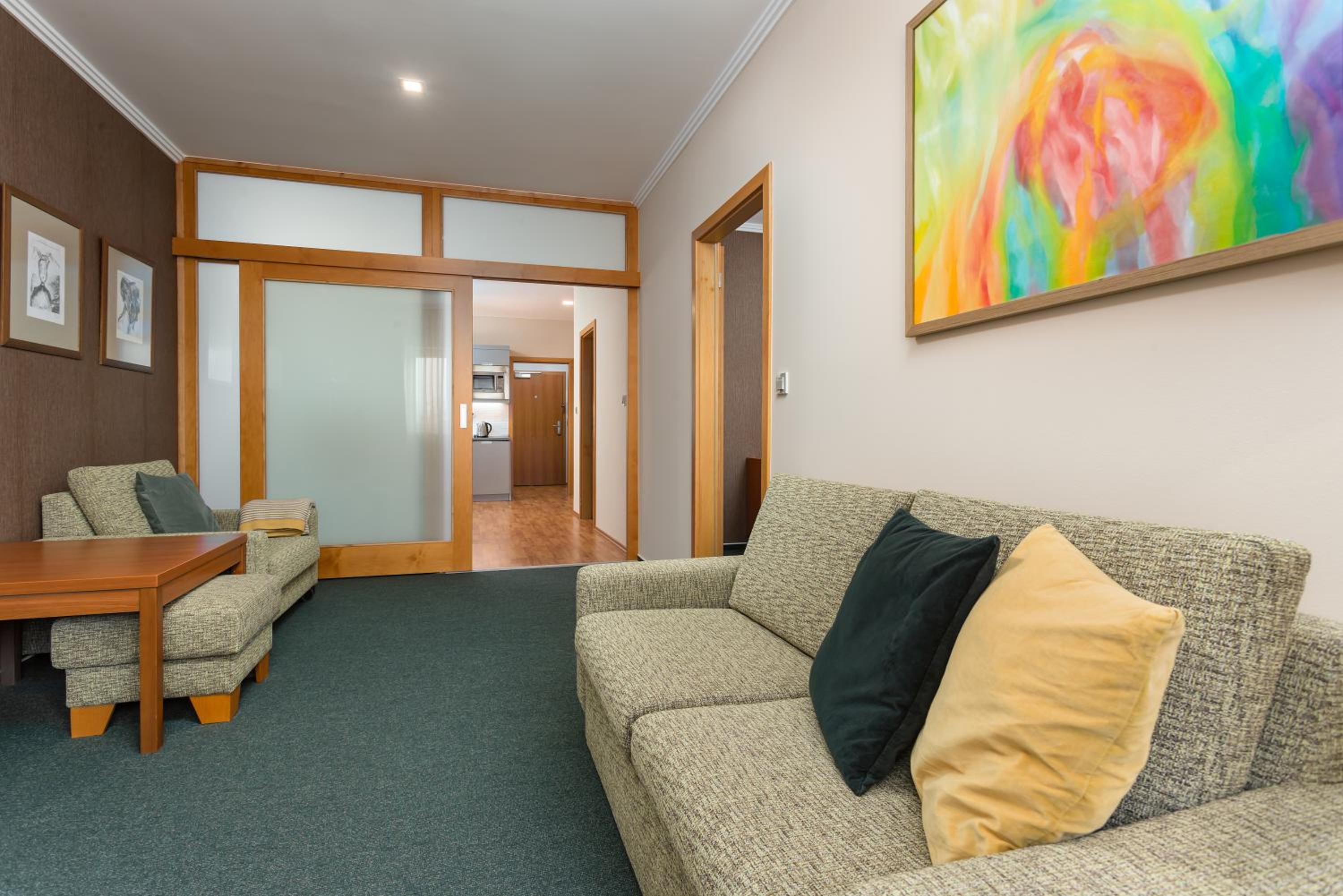 One-Bedroom Apartment