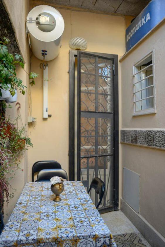 Apartment with Terrace - Photo 10