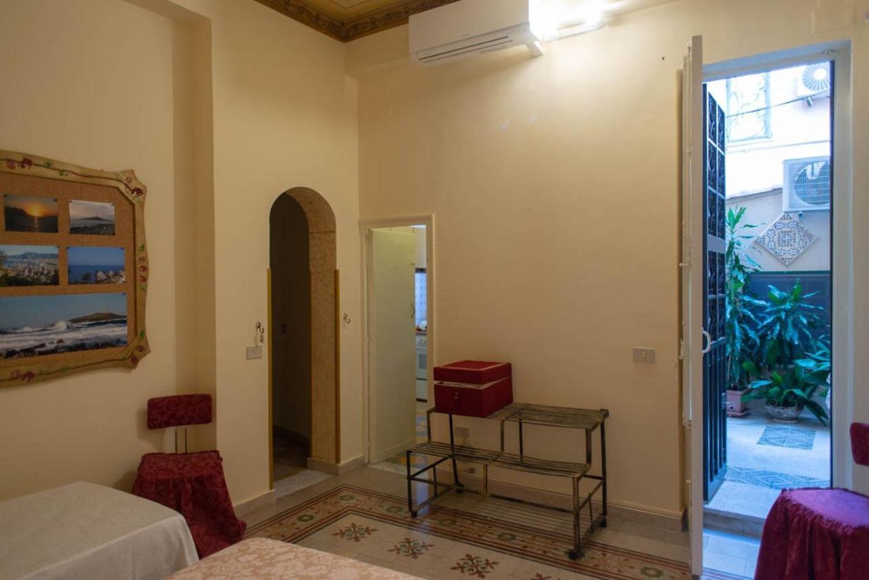 Apartment with Terrace - Photo 14