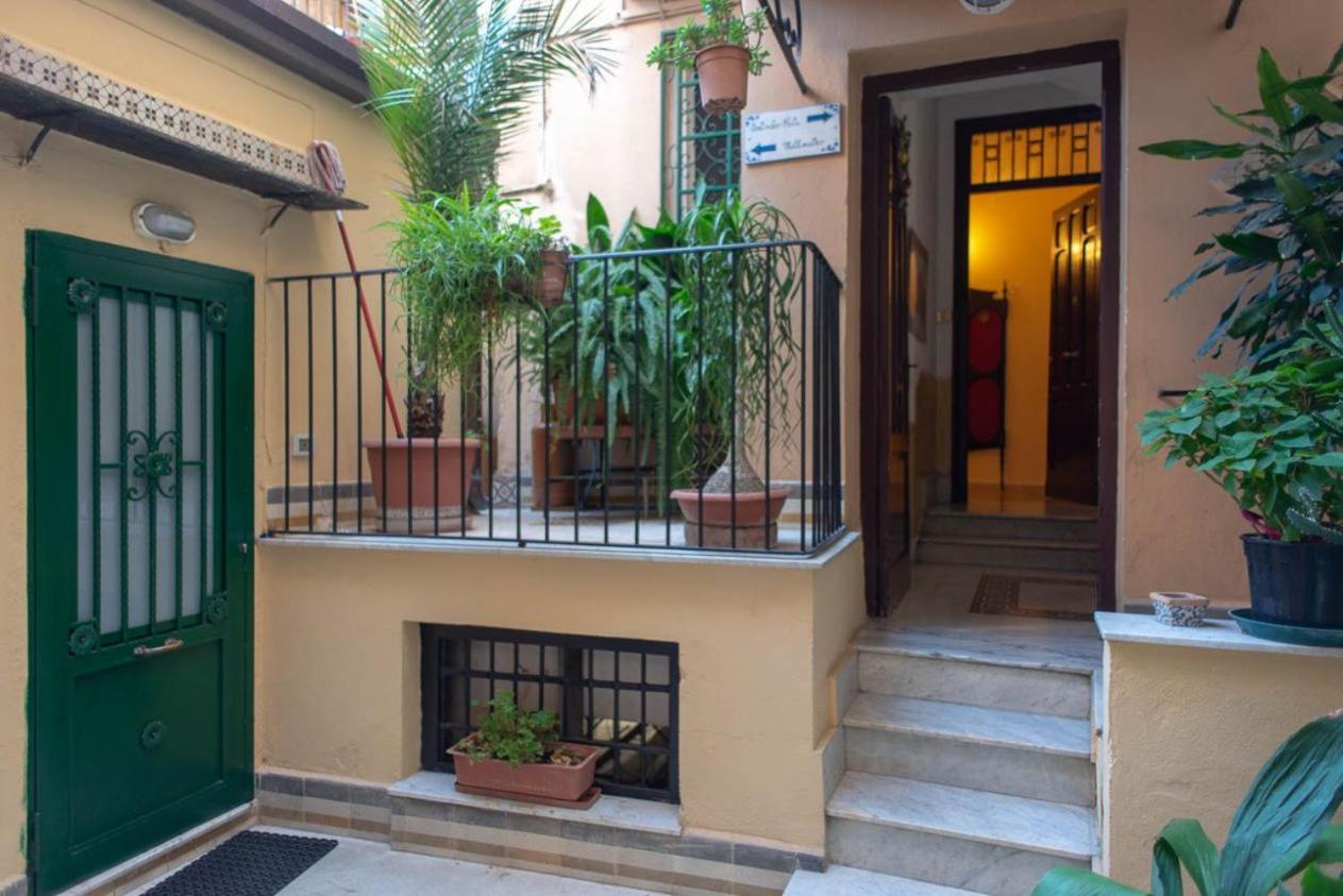 Apartment with Terrace - Photo 2