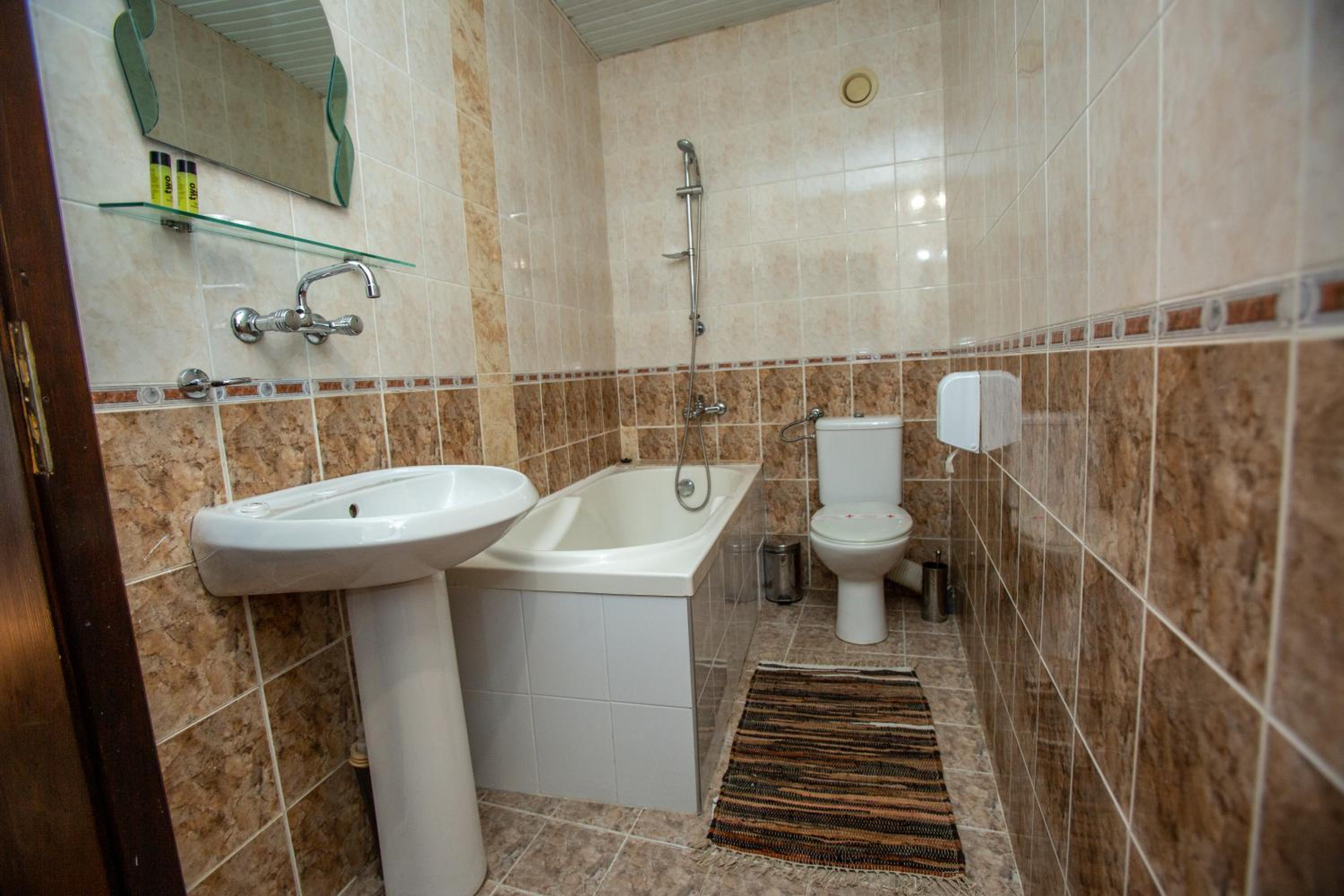Double or Twin Room photo 2