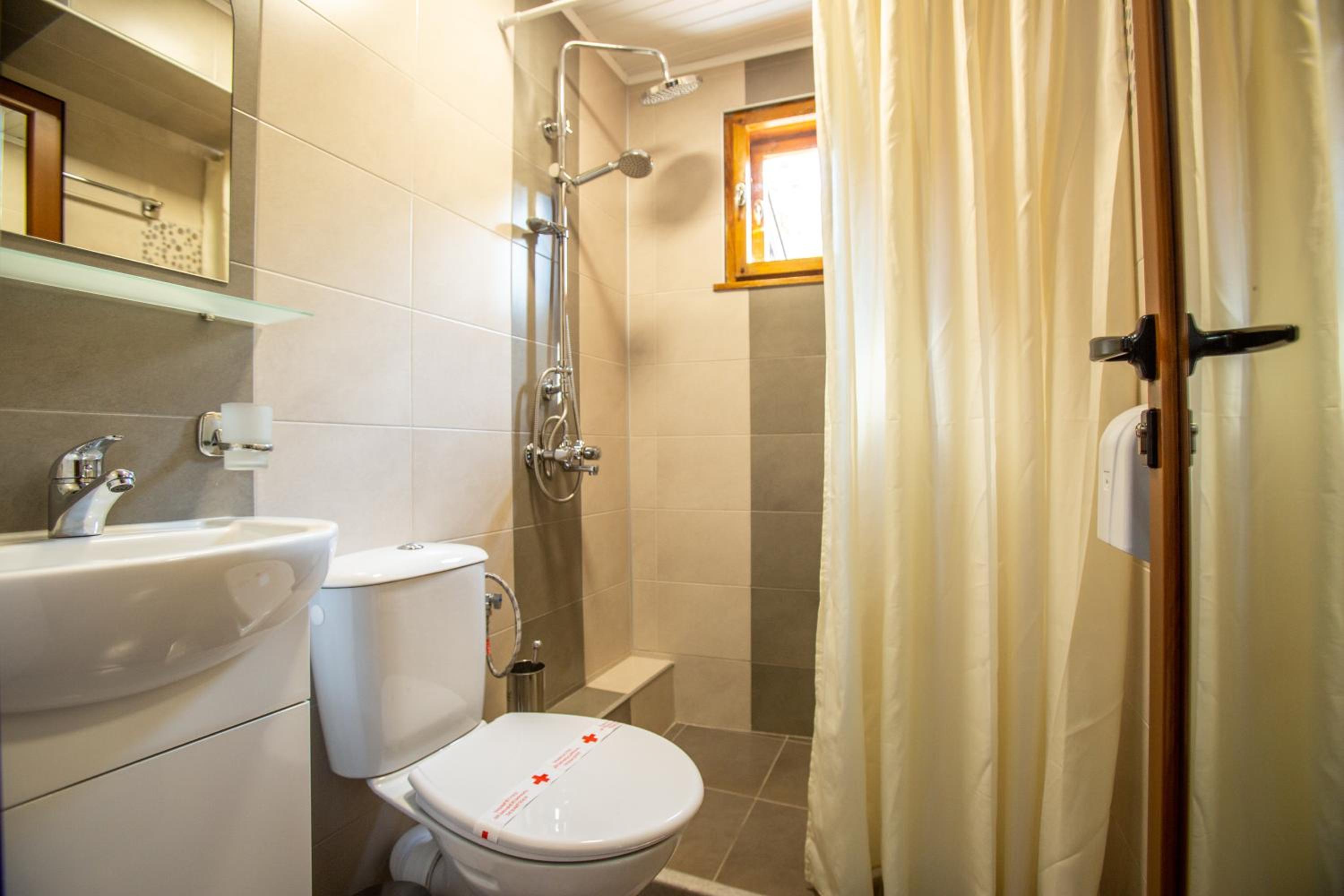 Double or Twin Room photo 2