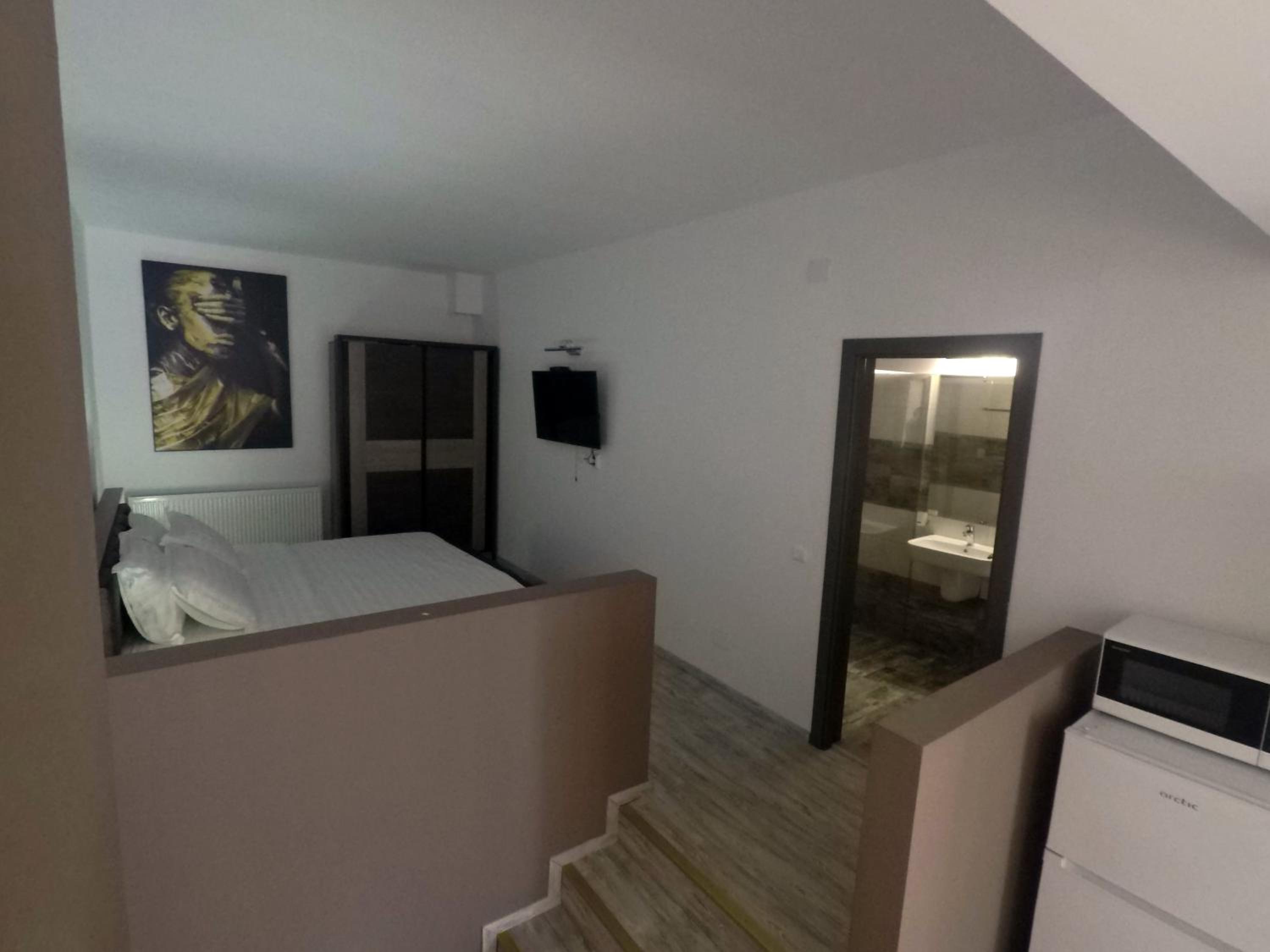 Studio Apartment photo 3