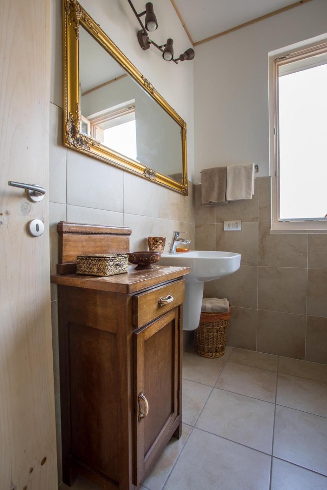 Double Room with Private Bathroom photo 1