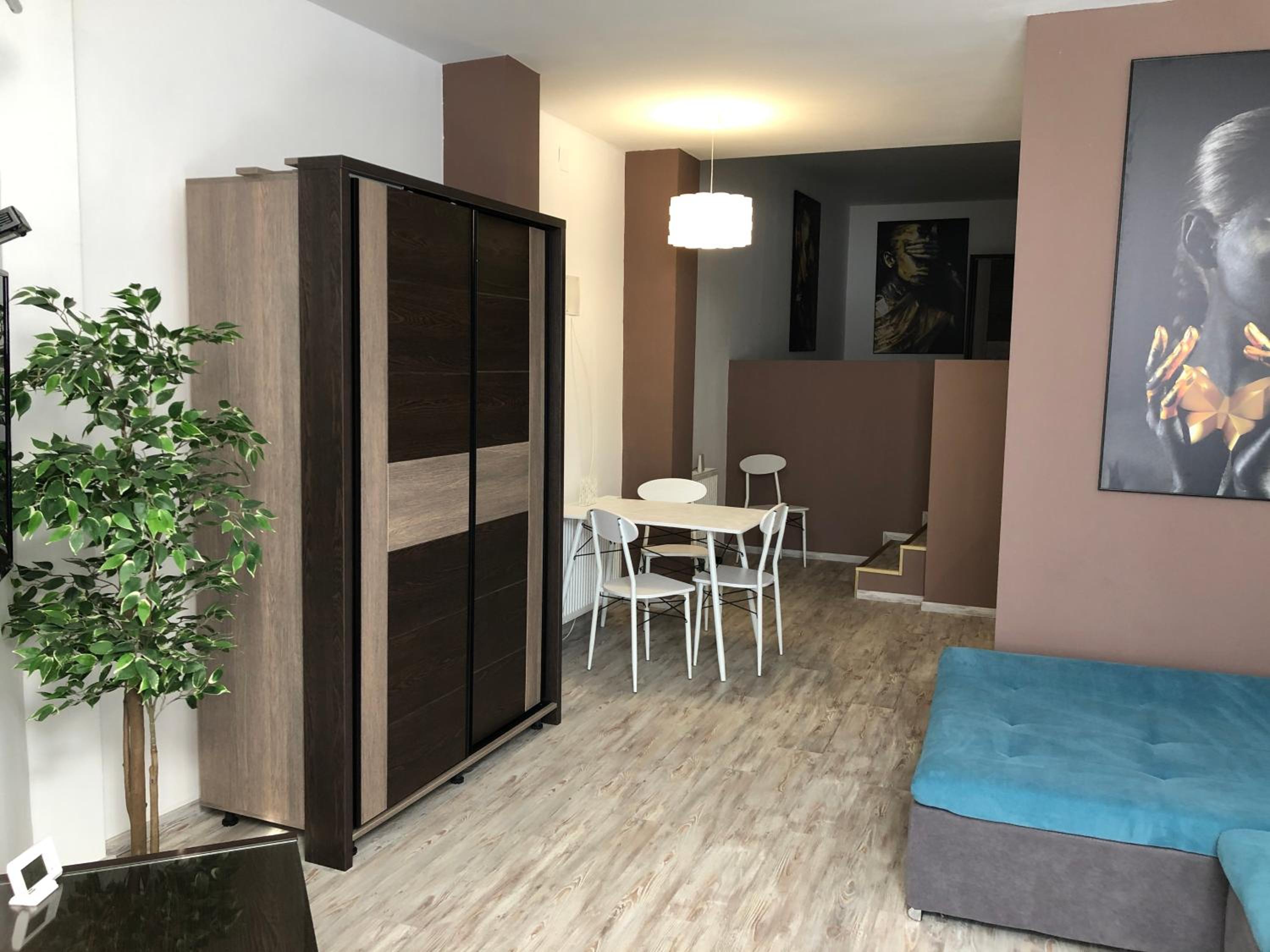 Studio Apartment