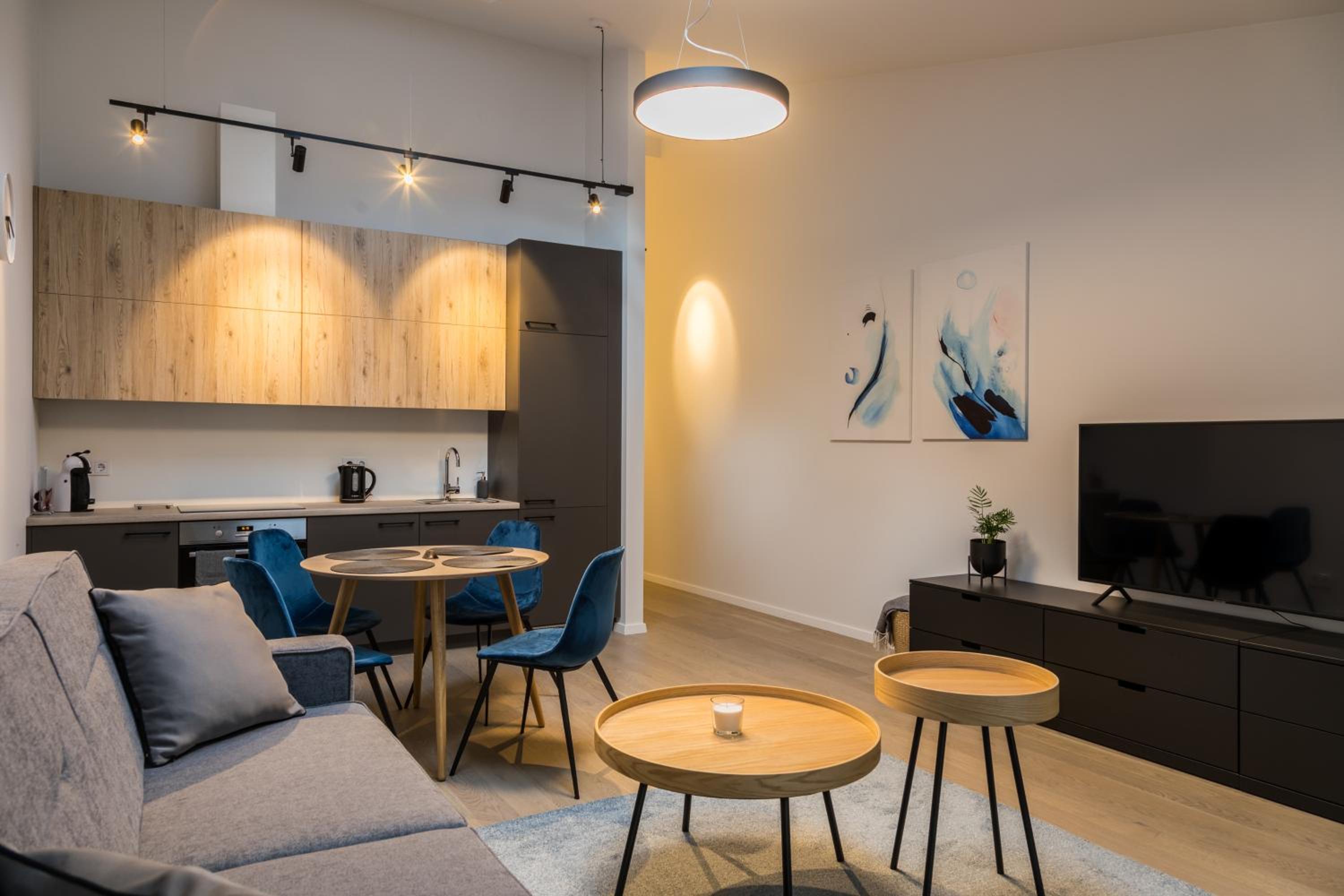One-Bedroom Apartment - Photo 5