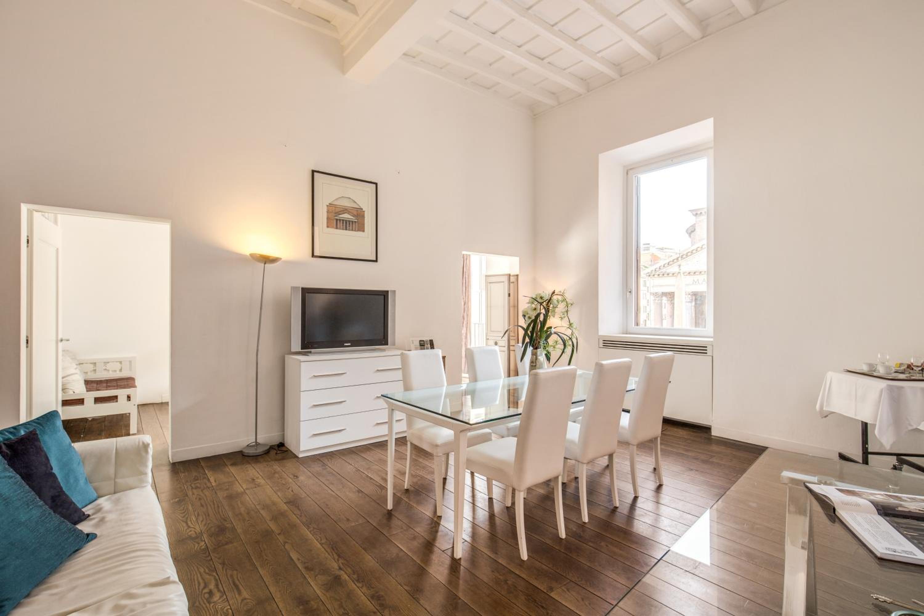 Executive Suite - Annex photo 2