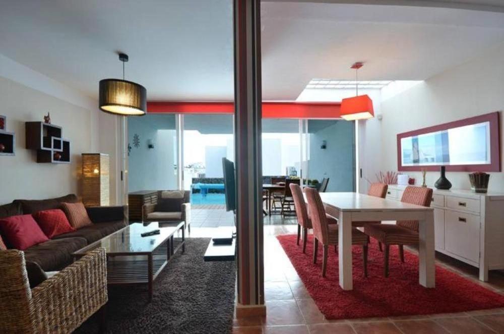 Villa de Tres Habitaciones