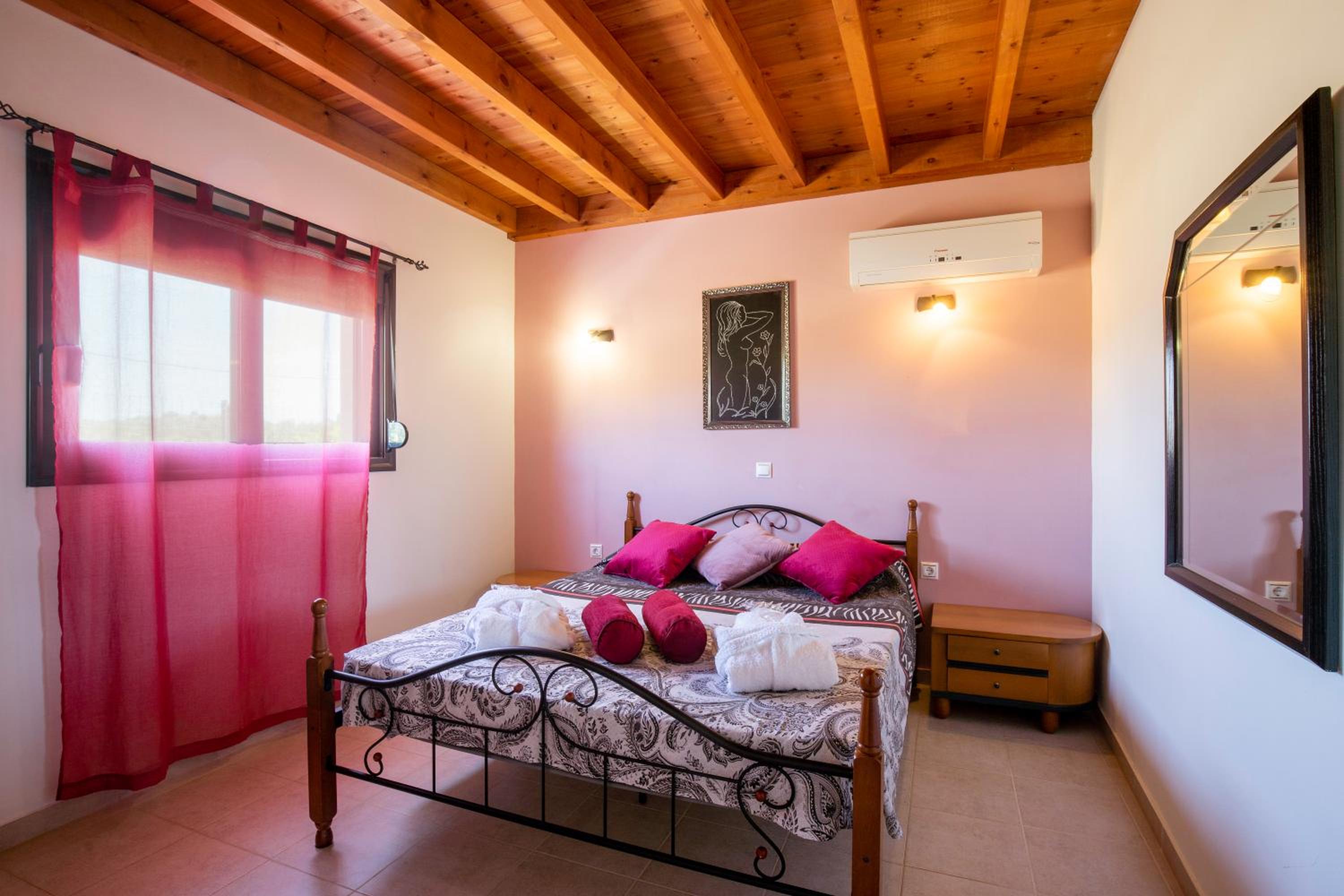 Villa photo 2
