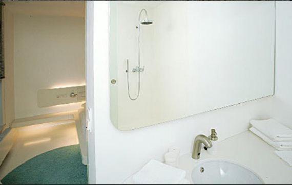 Double Room Space - Photo 2