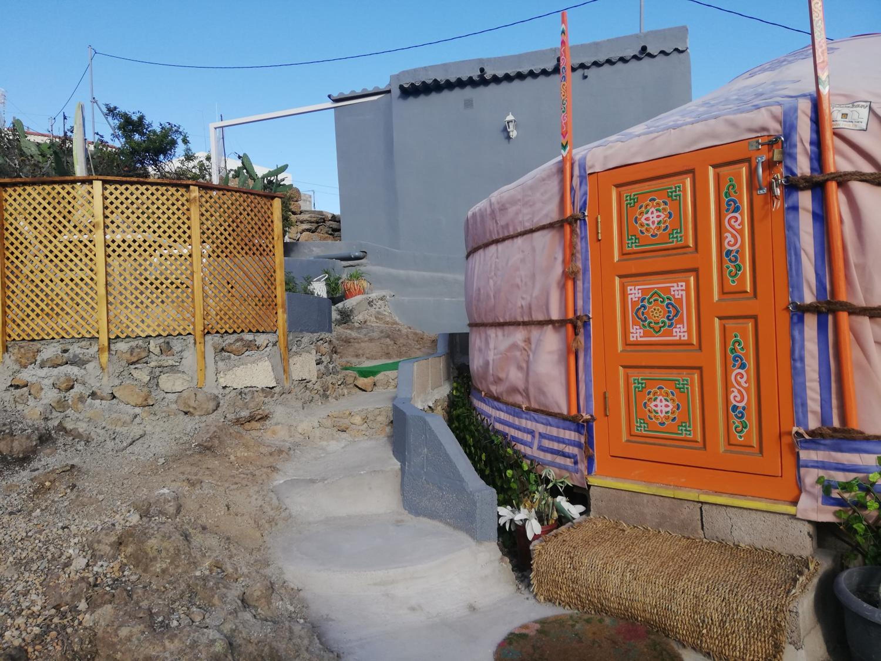 Yurt - Photo 6