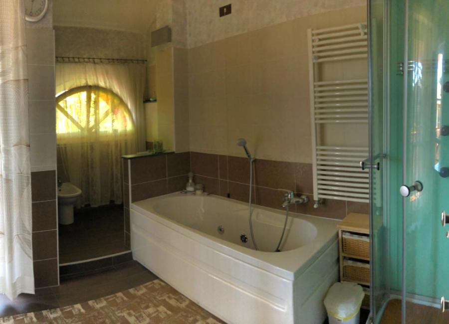 Twin Room with Balcony - Photo 3
