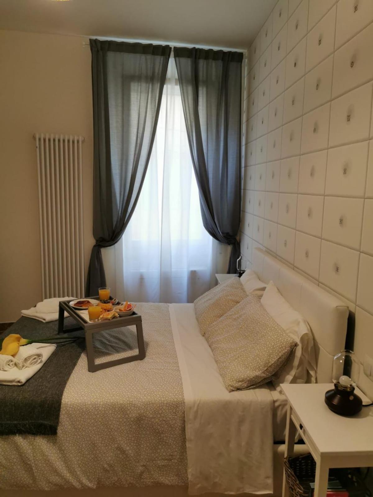 Room with Private External Bathroom