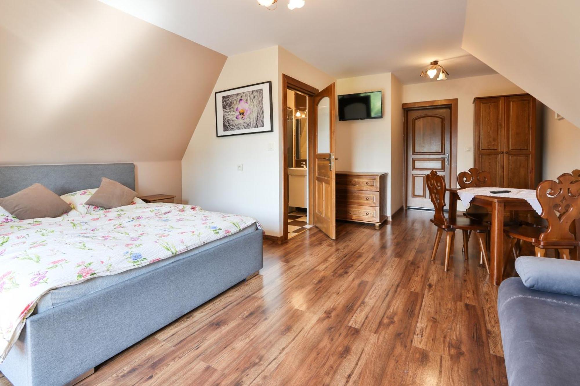 Quadruple Room with Balcony photo 1