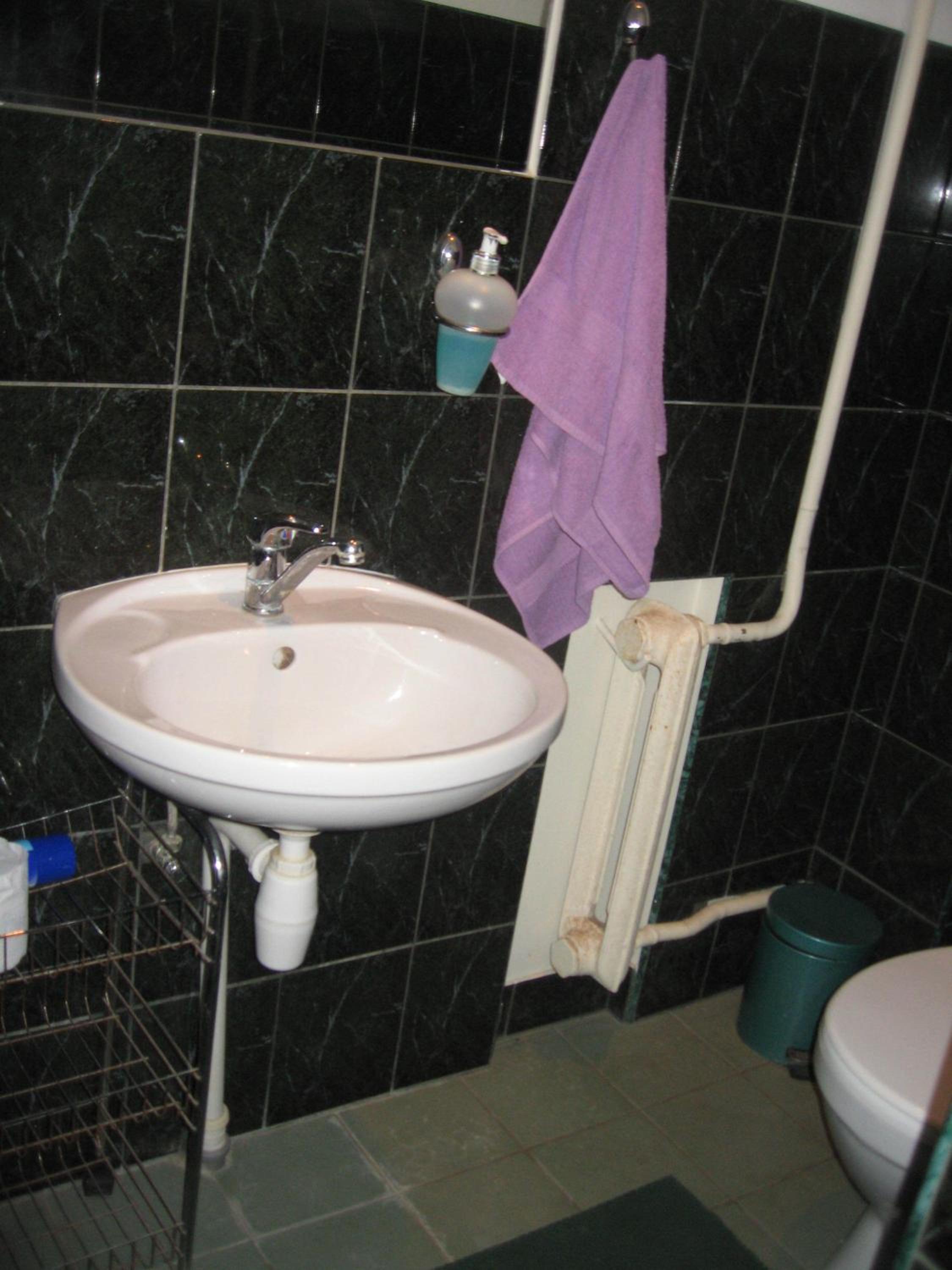Double Room with Private Bathroom - Photo 4