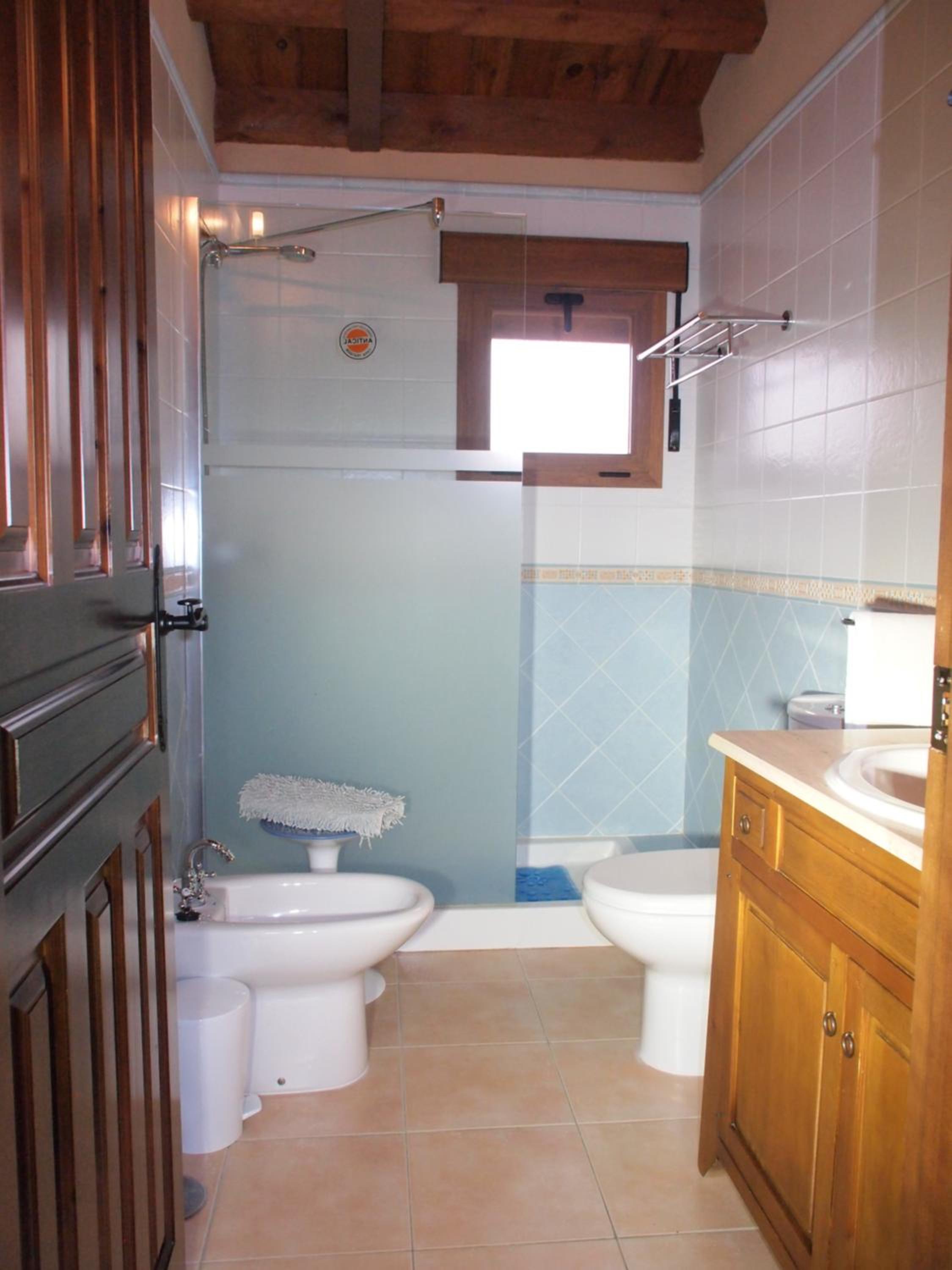 Three-Bedroom Townhouse - Photo 35