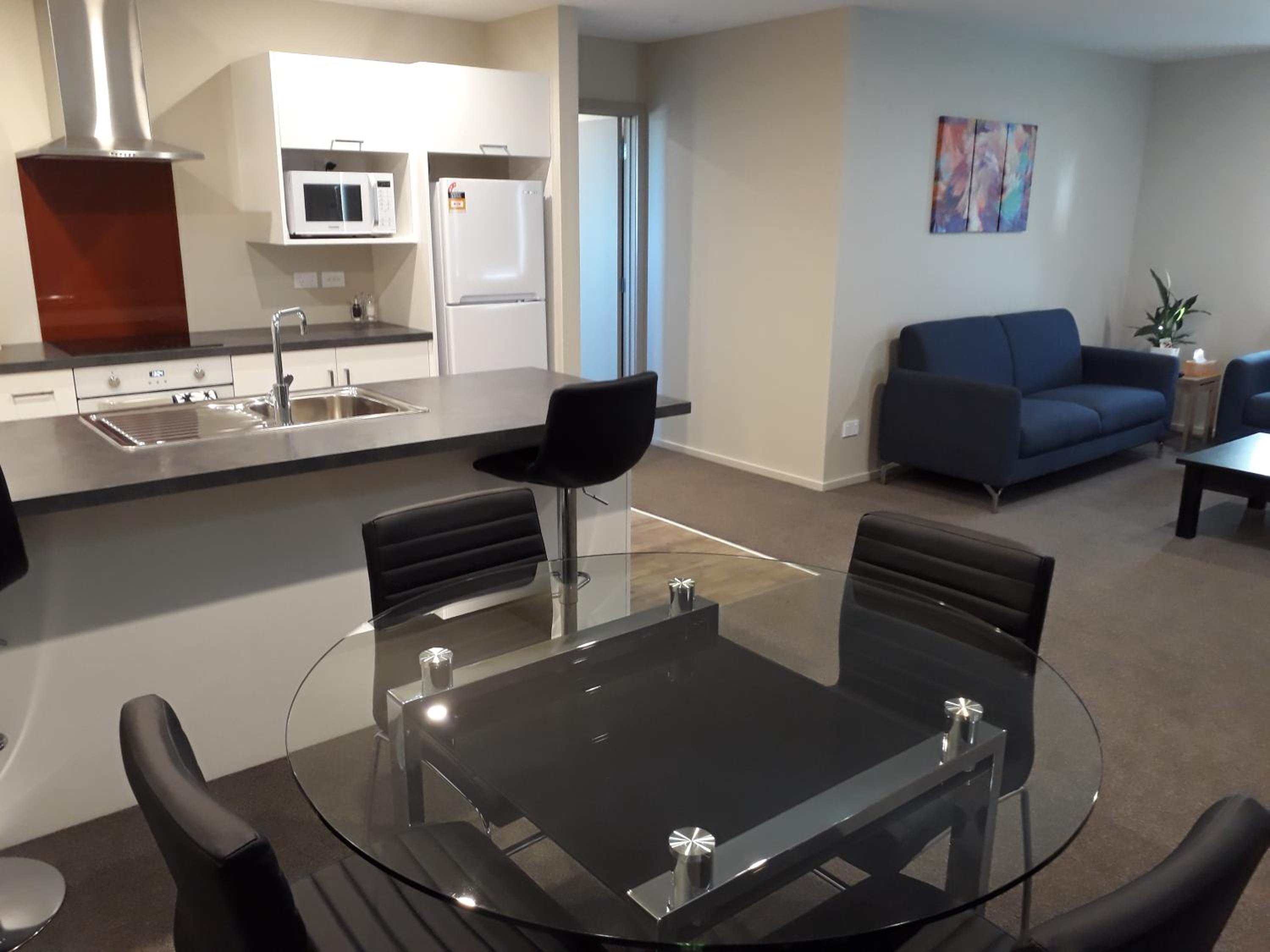 Two-Bedroom Apartment - Photo 9