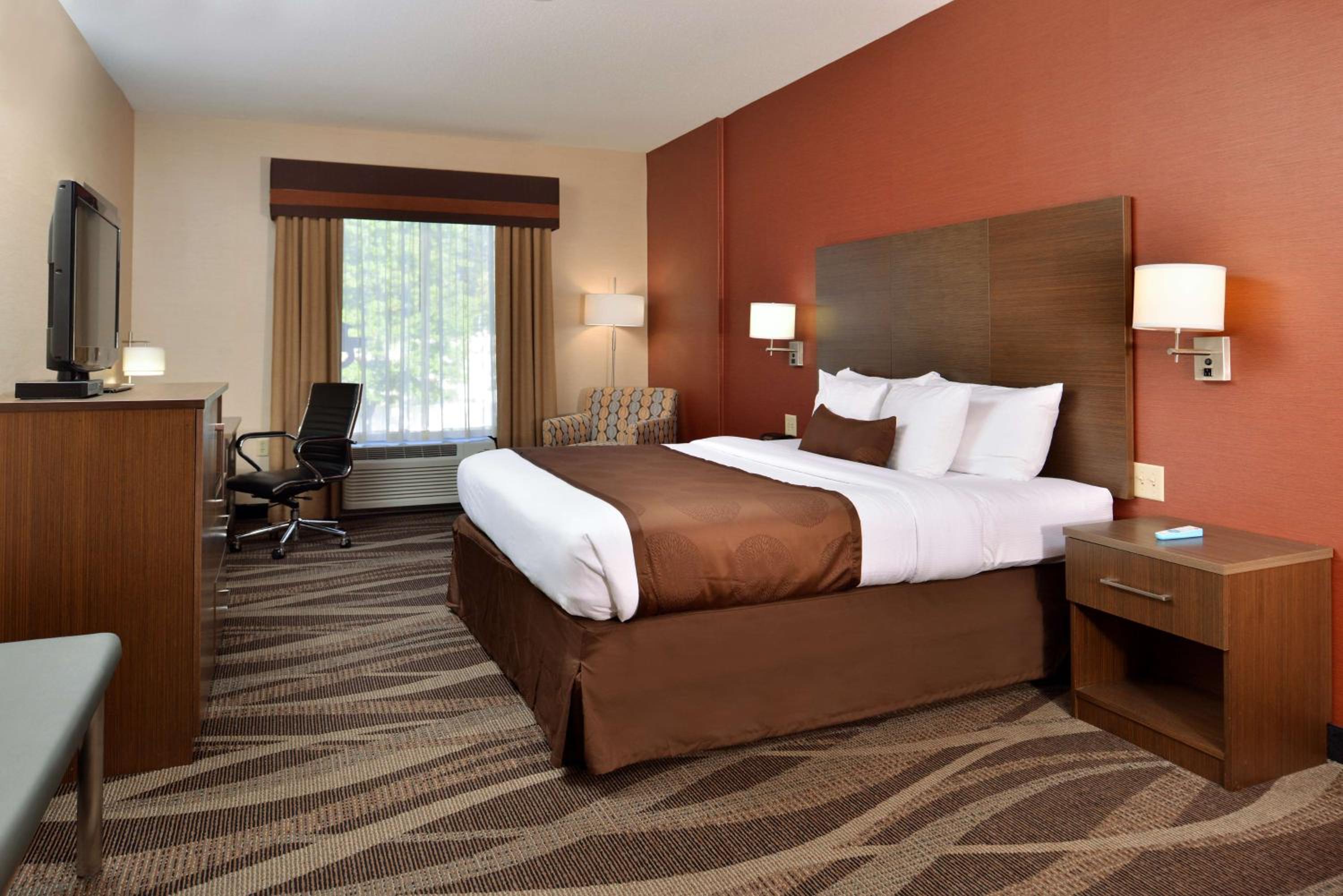 King Room - Non-Smoking - Photo 1