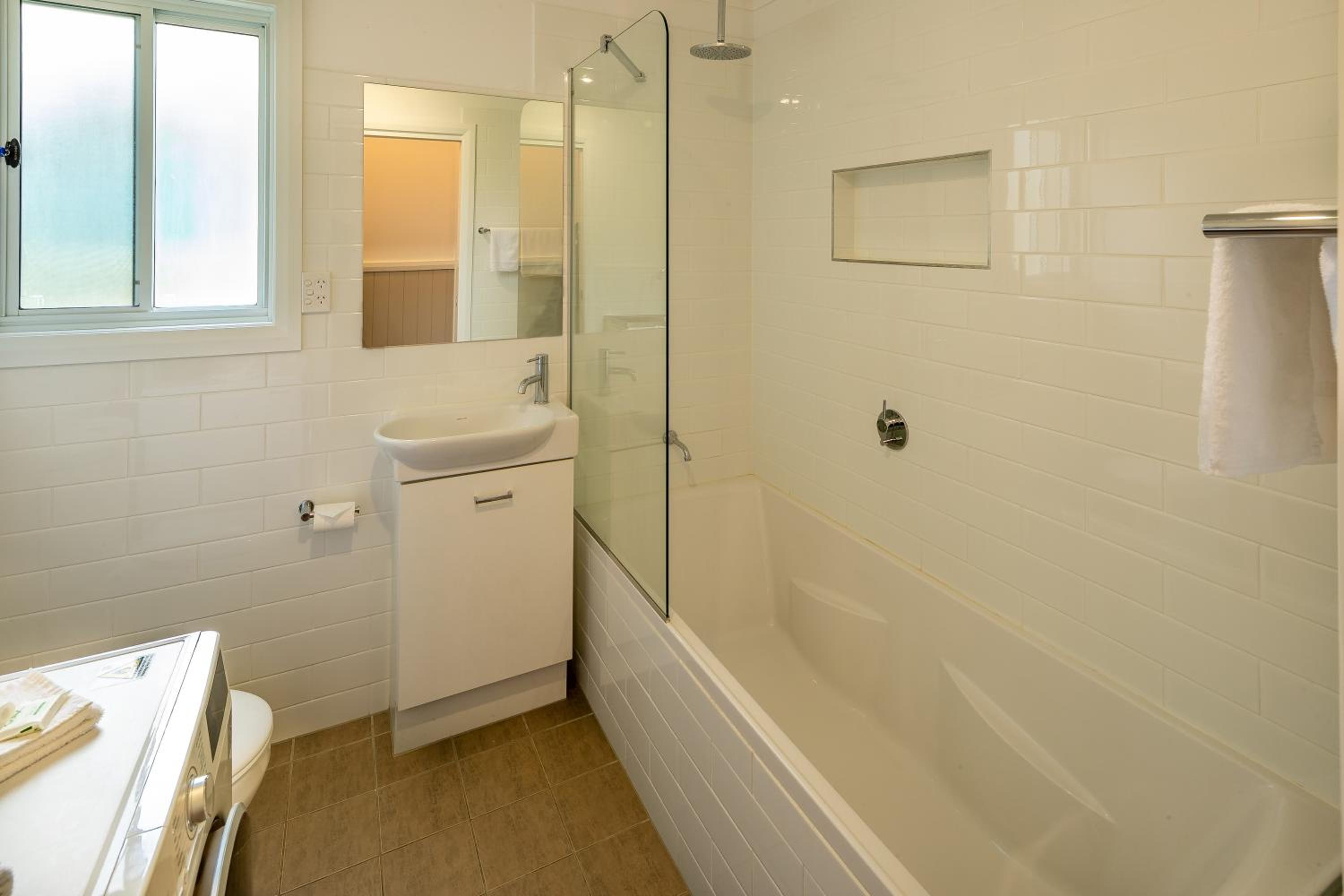 Deluxe Family Suite (3BR) - No pets allowed photo 2