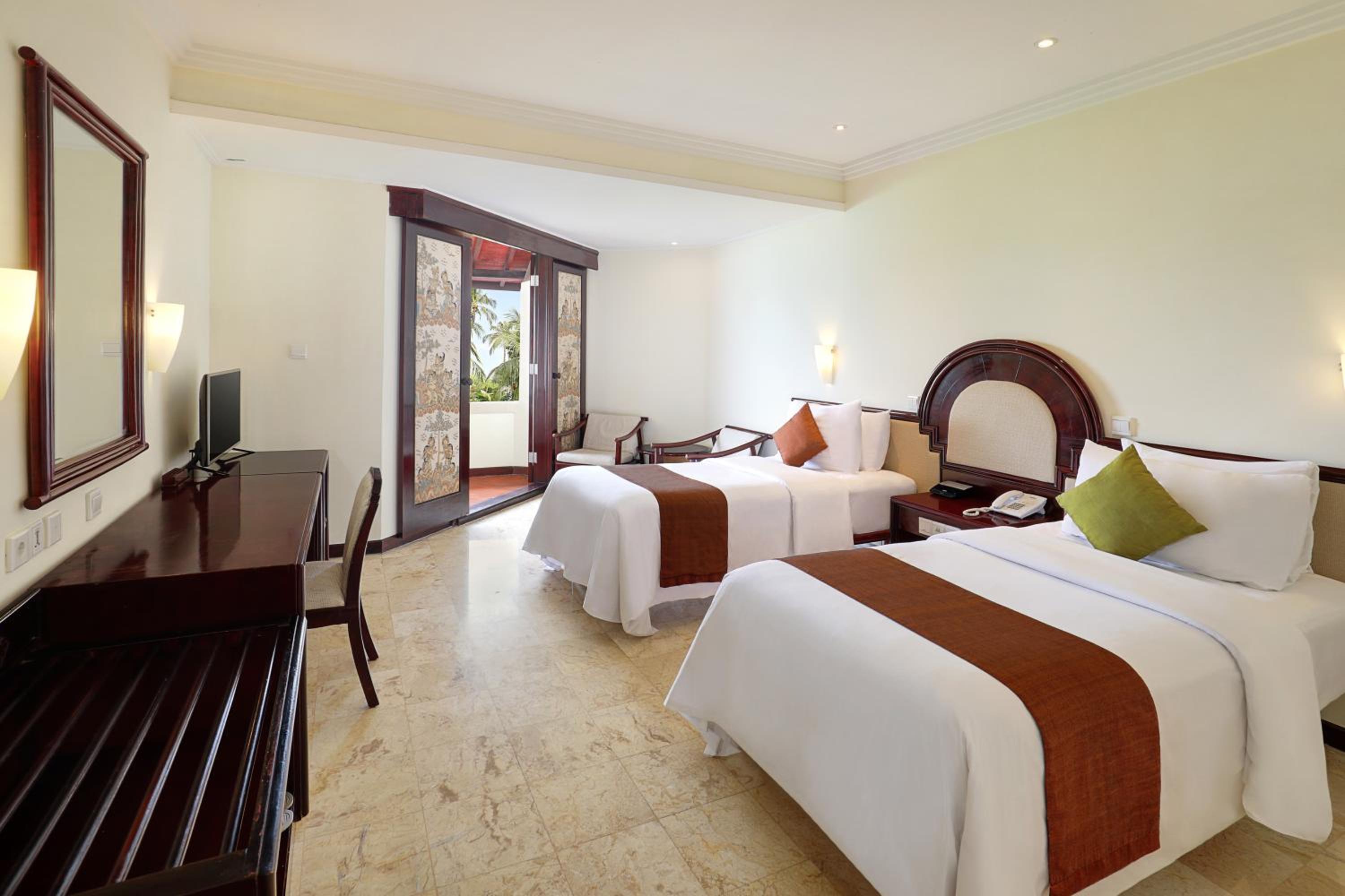 Deluxe Double or Twin Room with Garden View