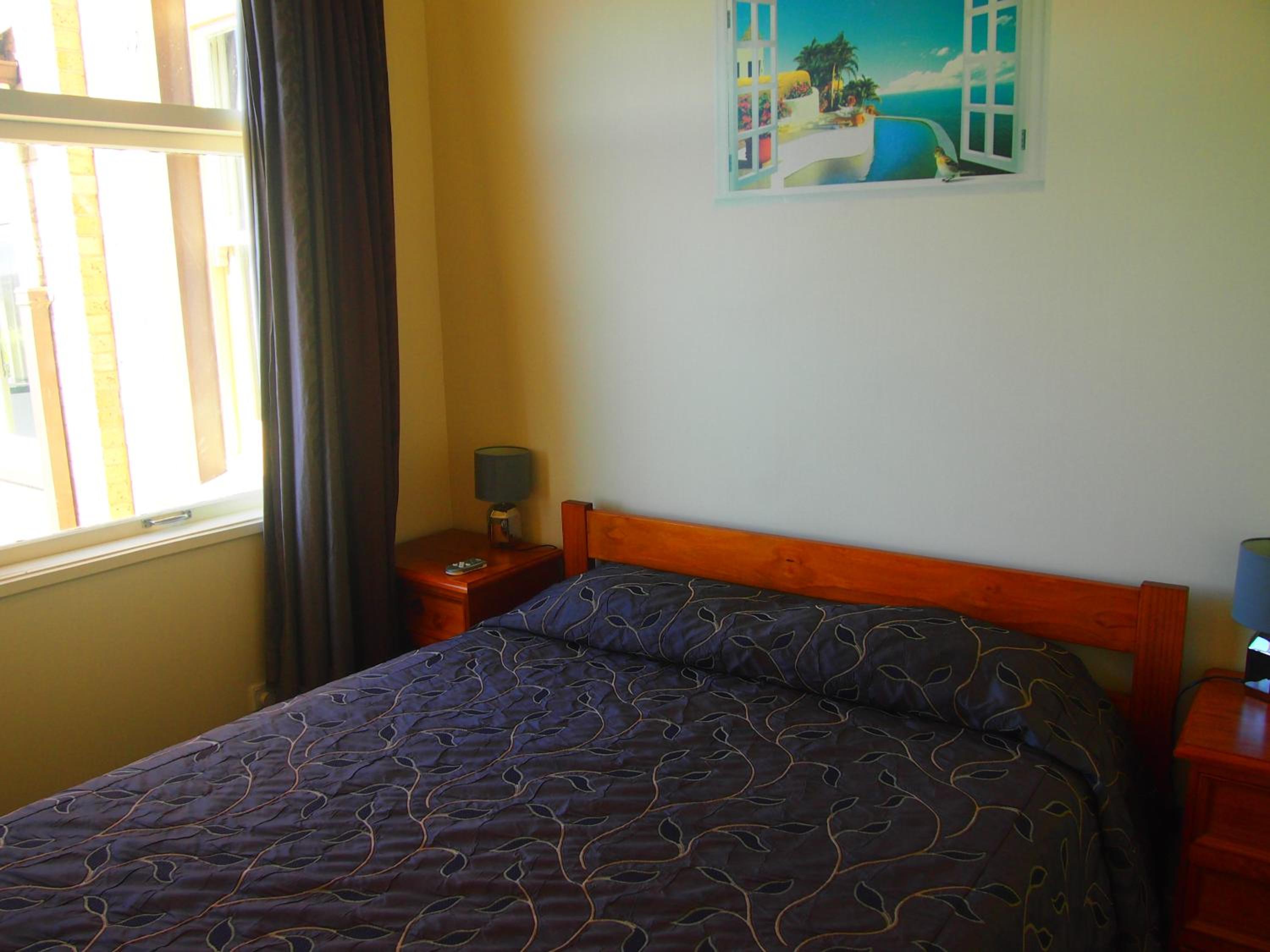 Family One-Bedroom Unit with Lake View