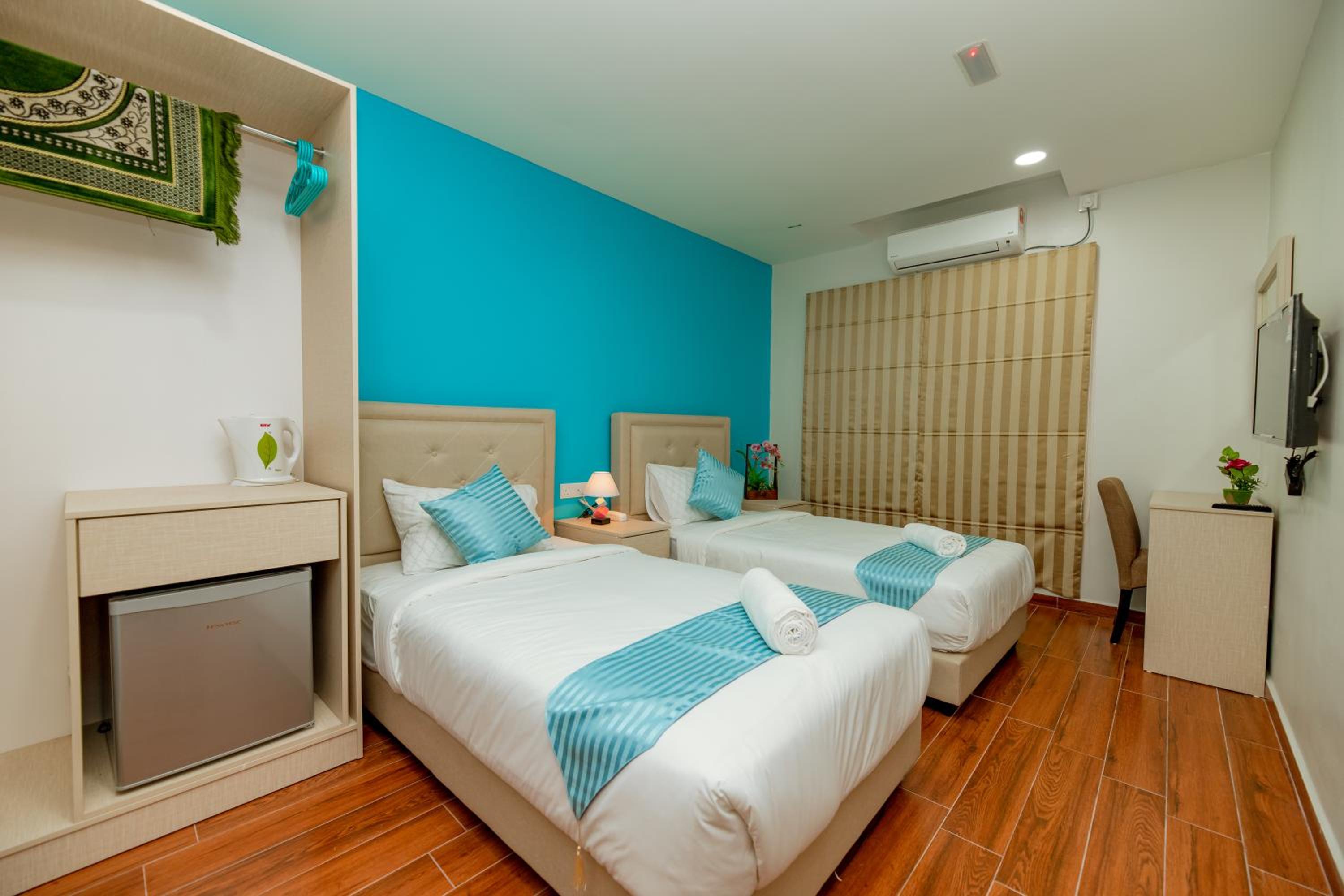 Deluxe Twin Room photo 3