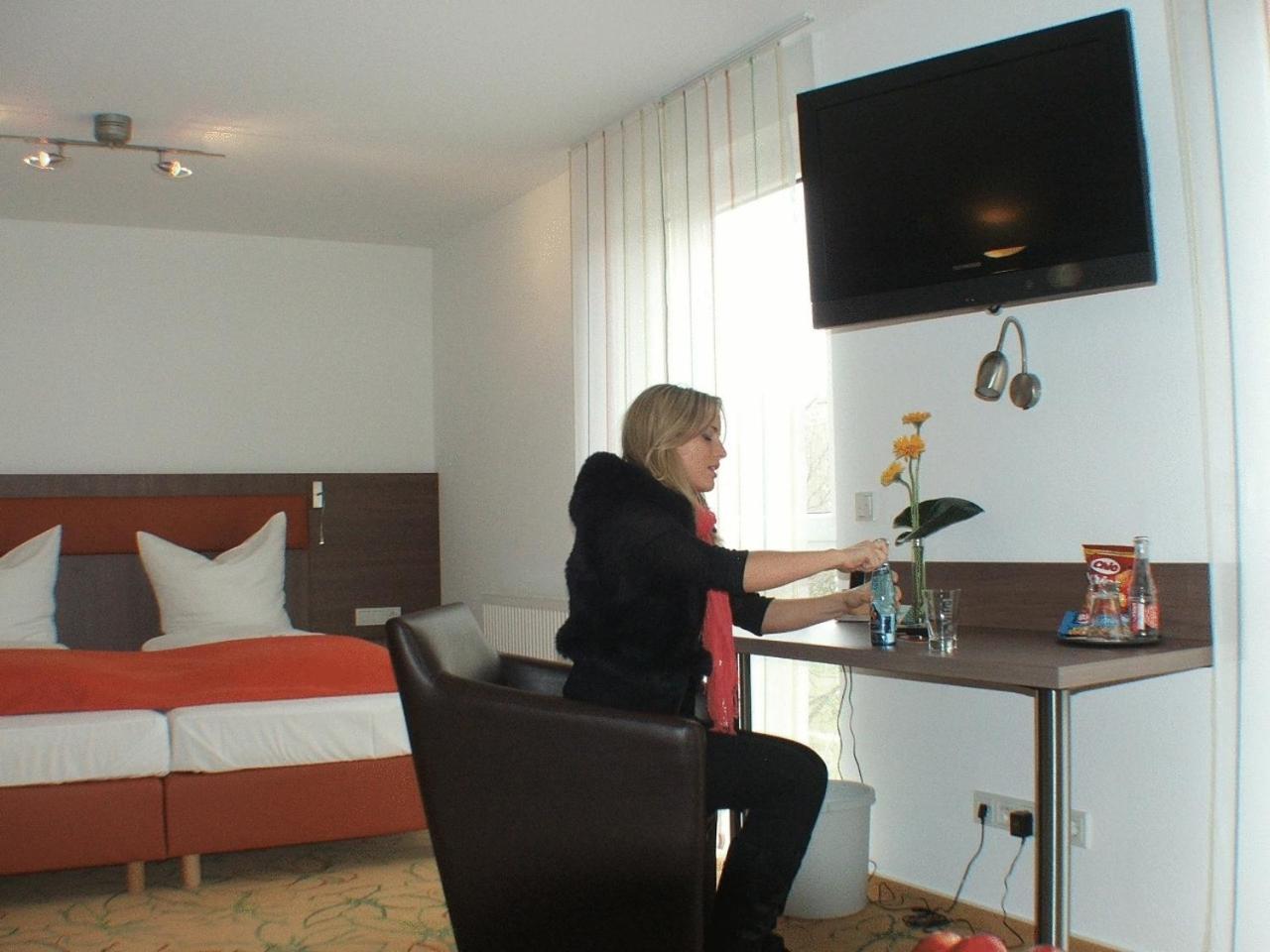 Double Room - Photo 8